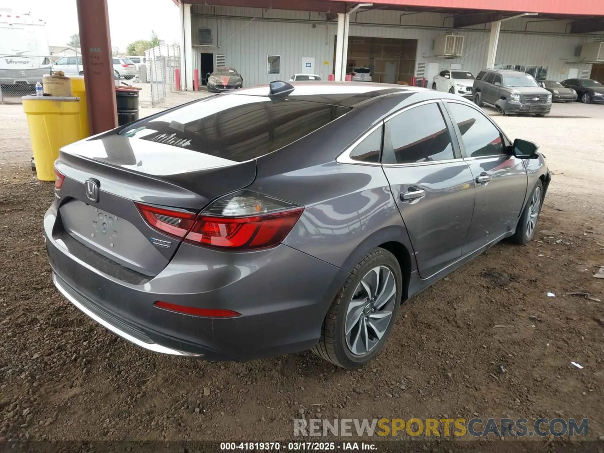 4 Photograph of a damaged car 19XZE4F94LE007115 HONDA INSIGHT 2020