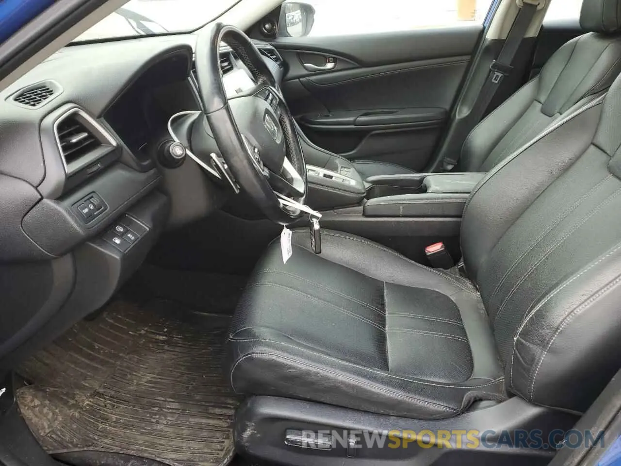 7 Photograph of a damaged car 19XZE4F97LE010980 HONDA INSIGHT 2020