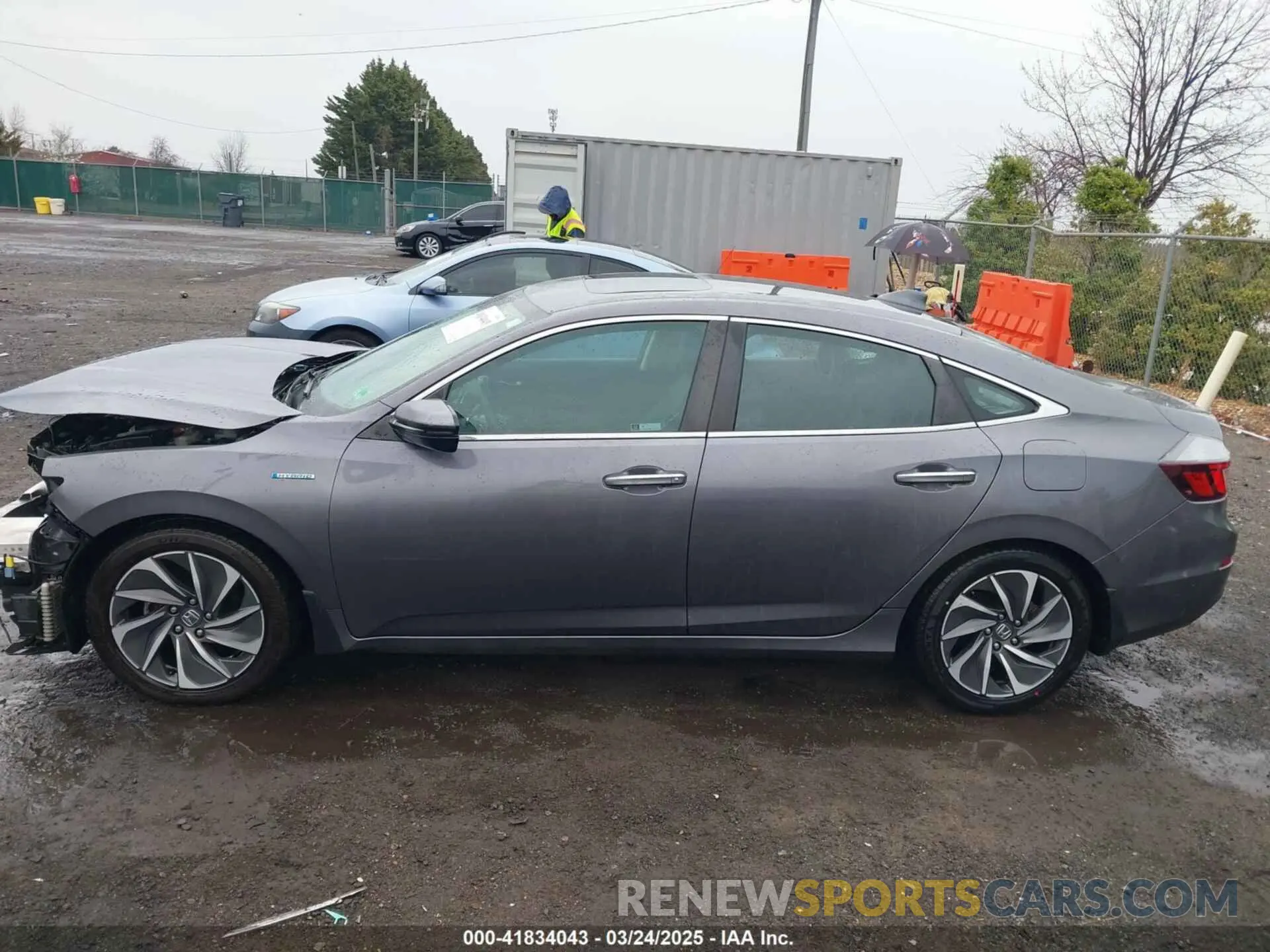 15 Фотография поврежденного автомобиля 19XZE4F98LE011149 HONDA INSIGHT 2020
