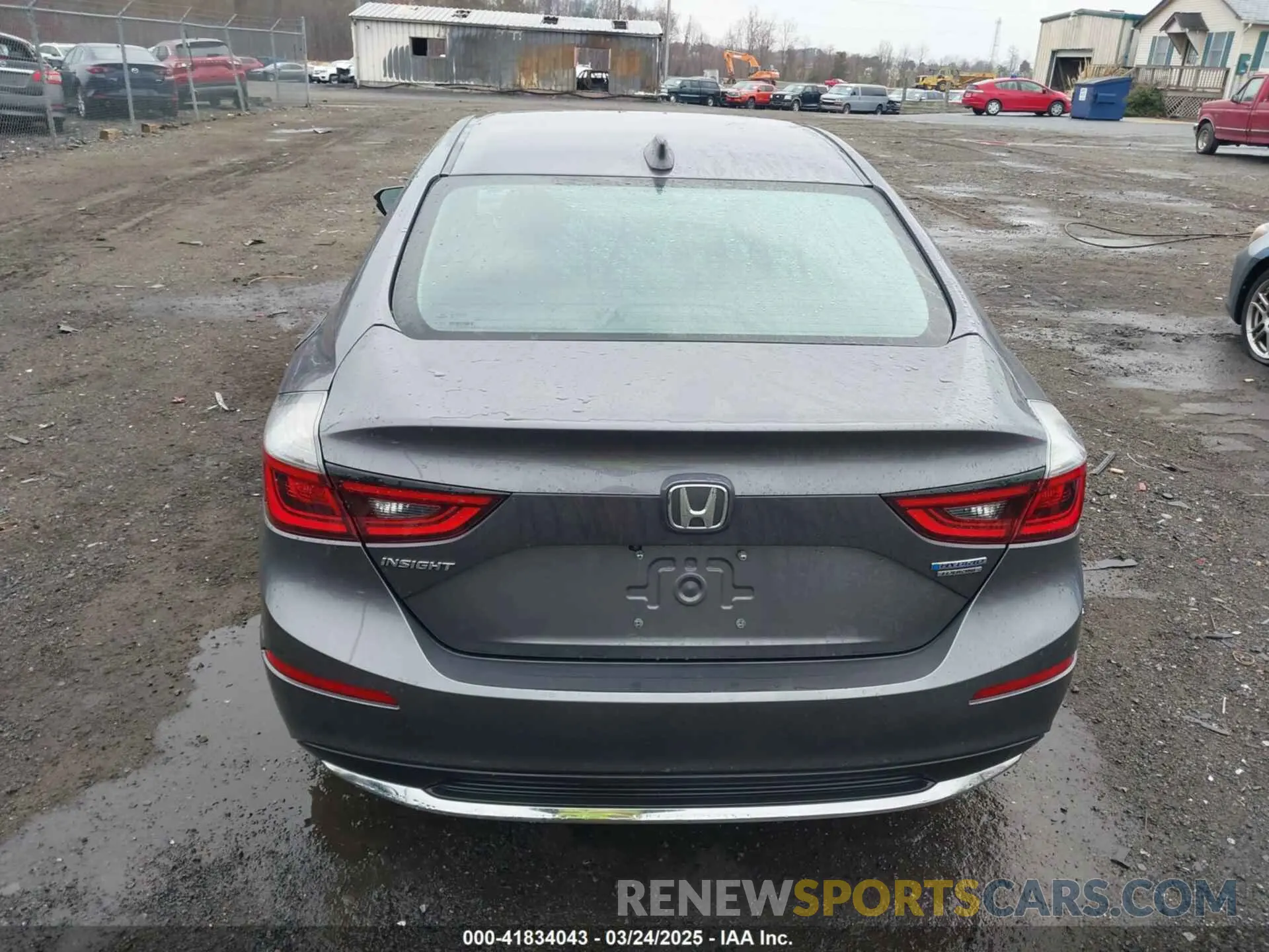 17 Фотография поврежденного автомобиля 19XZE4F98LE011149 HONDA INSIGHT 2020