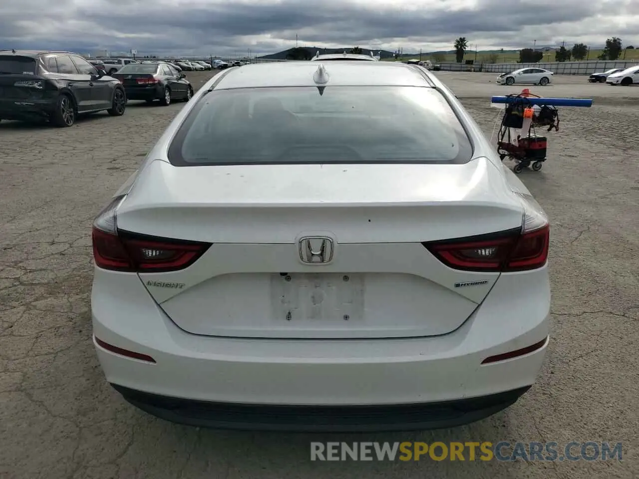 6 Фотография поврежденного автомобиля 19XZE4F50ME002816 HONDA INSIGHT 2021