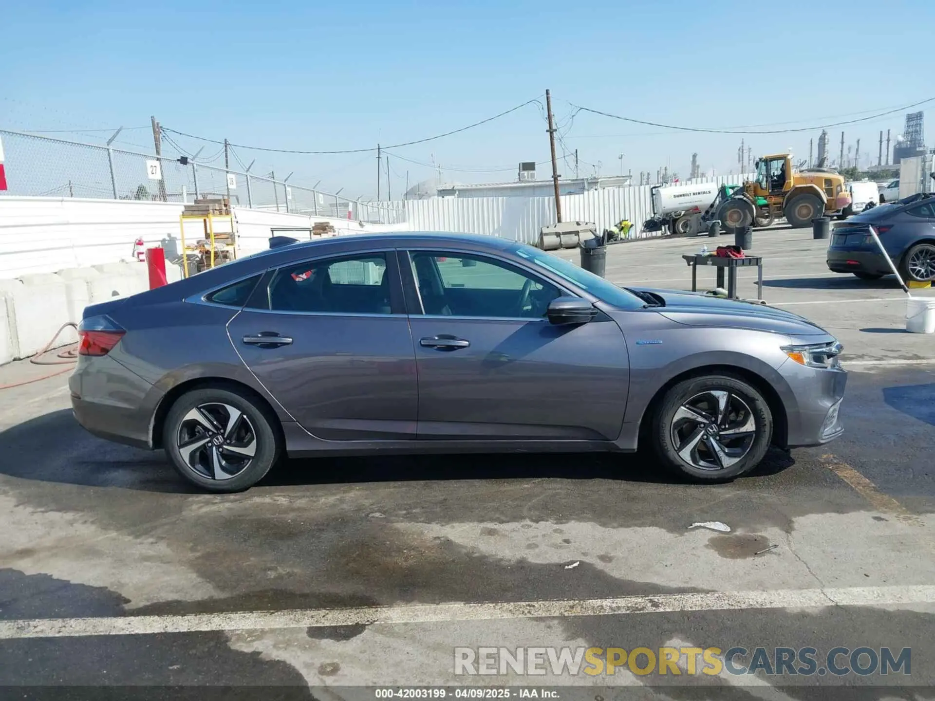 13 Фотография поврежденного автомобиля 19XZE4F50ME011659 HONDA INSIGHT 2021