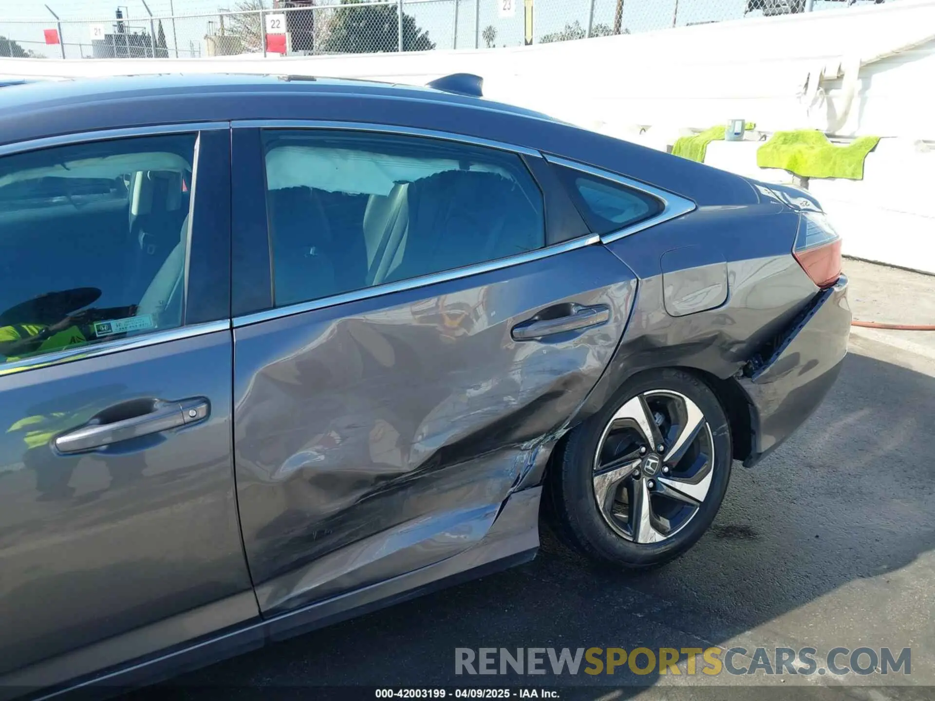 6 Фотография поврежденного автомобиля 19XZE4F50ME011659 HONDA INSIGHT 2021