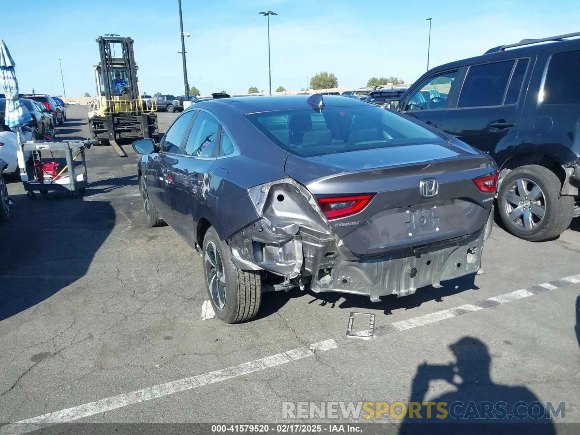 3 Photograph of a damaged car 19XZE4F51ME006728 HONDA INSIGHT 2021