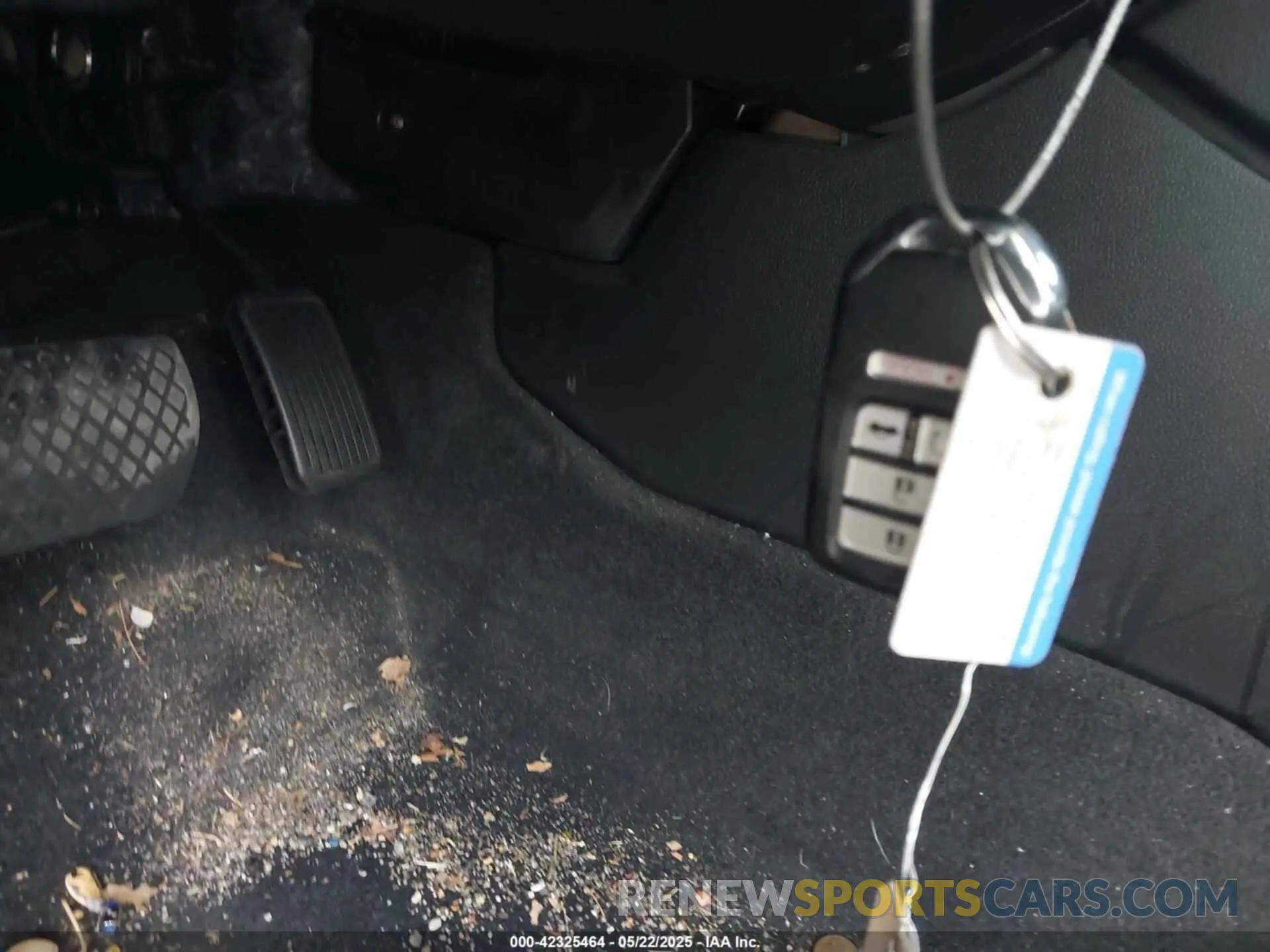 11 Photograph of a damaged car 19XZE4F52ME009864 HONDA INSIGHT 2021