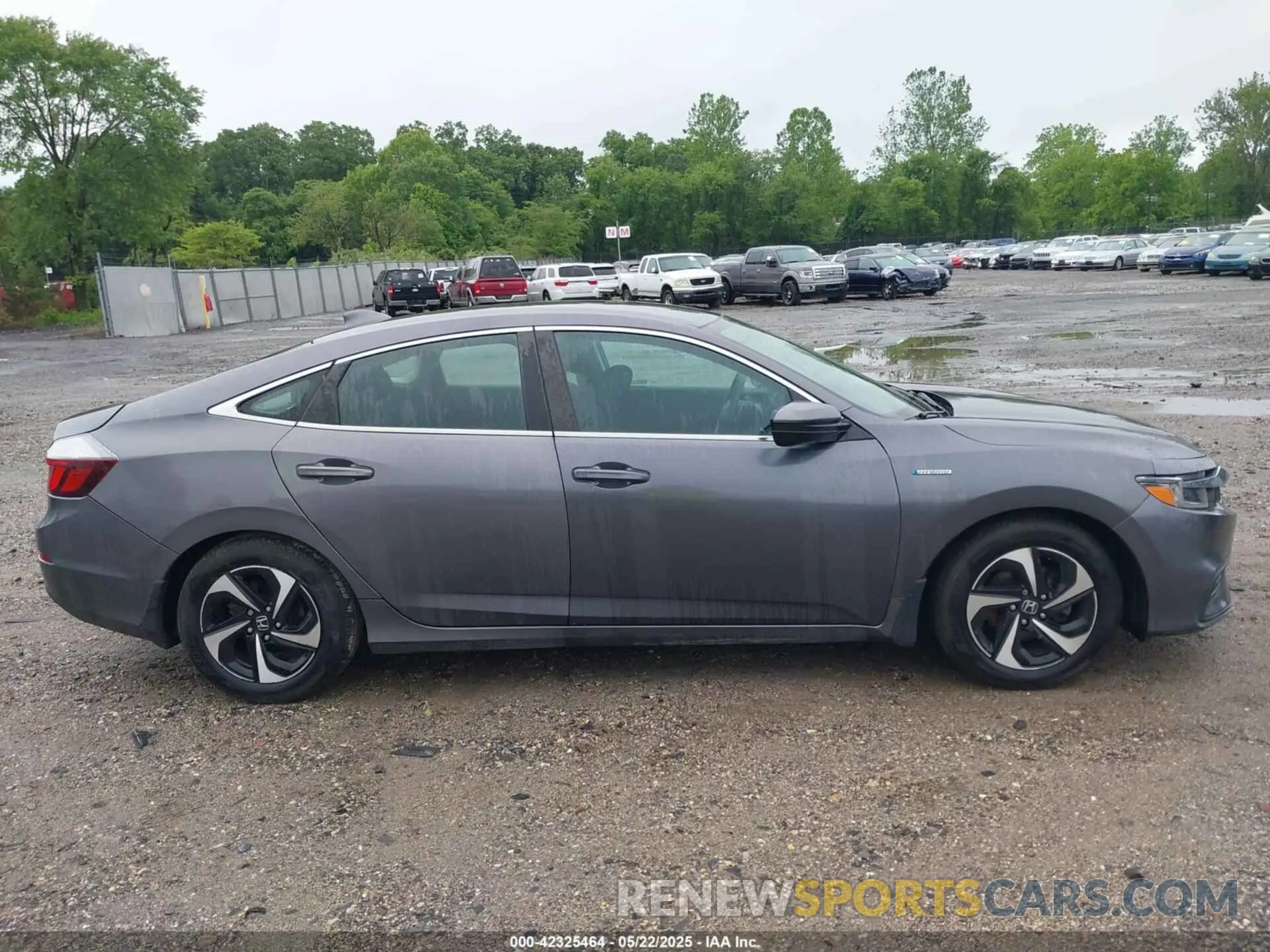 13 Photograph of a damaged car 19XZE4F52ME009864 HONDA INSIGHT 2021