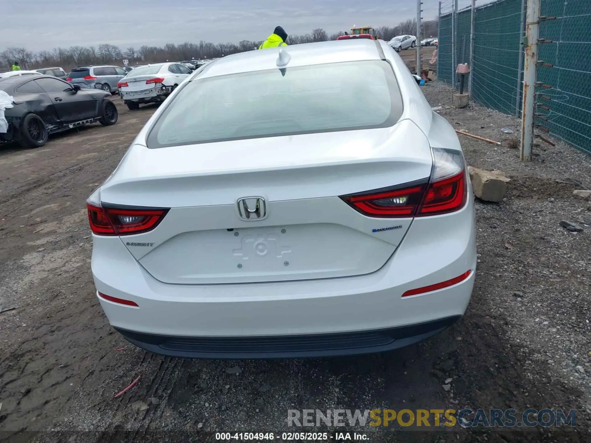 16 Photograph of a damaged car 19XZE4F55ME007106 HONDA INSIGHT 2021