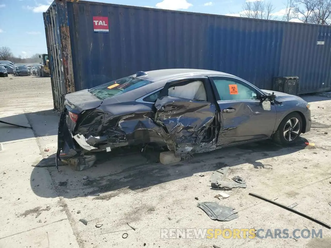 3 Фотография поврежденного автомобиля 19XZE4F58ME010789 HONDA INSIGHT 2021