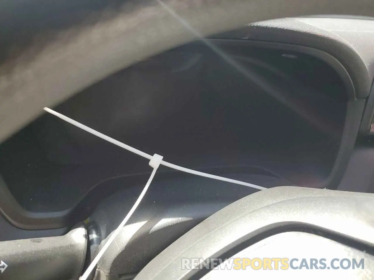 9 Фотография поврежденного автомобиля 19XZE4F58ME010789 HONDA INSIGHT 2021