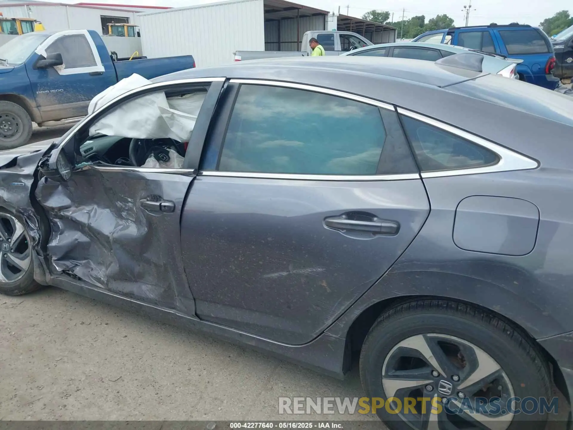 14 Фотография поврежденного автомобиля 19XZE4F59ME002359 HONDA INSIGHT 2021