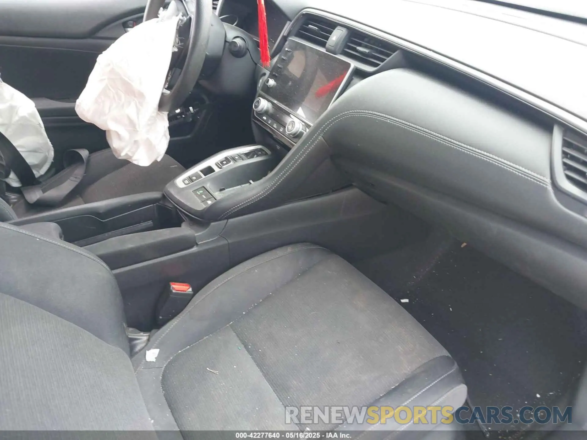 5 Фотография поврежденного автомобиля 19XZE4F59ME002359 HONDA INSIGHT 2021