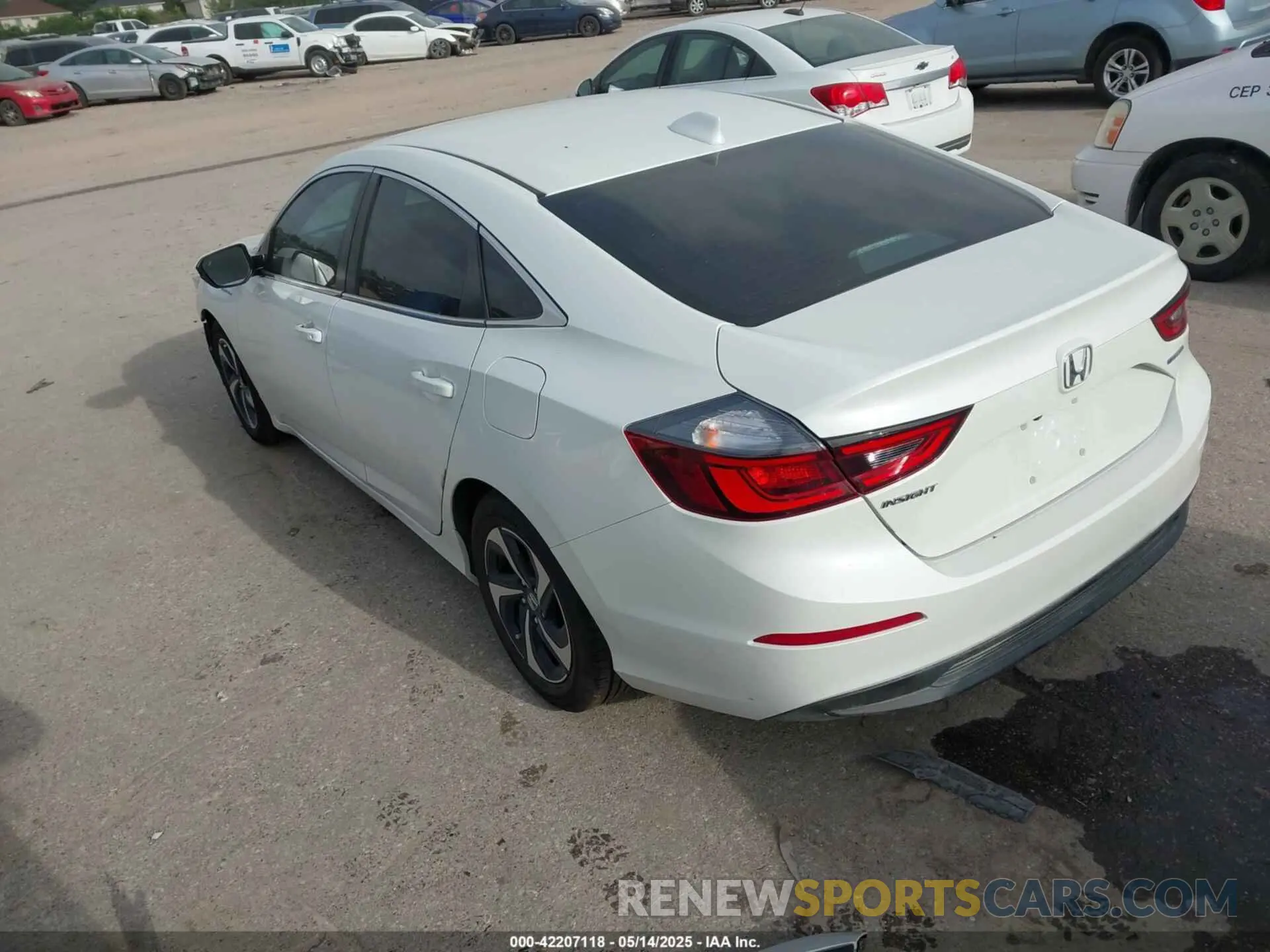 3 Фотография поврежденного автомобиля 19XZE4F5XME001415 HONDA INSIGHT 2021