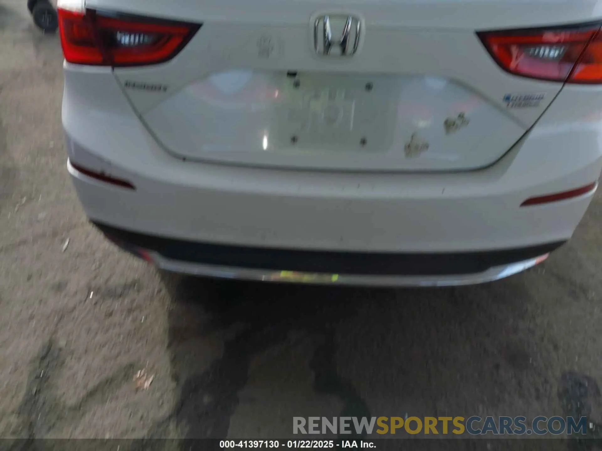 16 Фотография поврежденного автомобиля 19XZE4F97ME002699 HONDA INSIGHT 2021