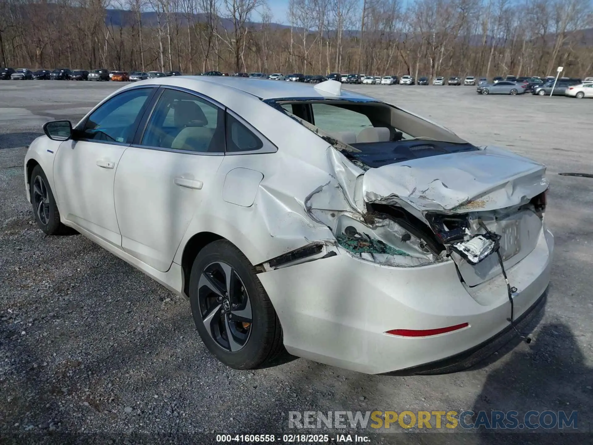 6 Photograph of a damaged car 19XZE4F51NE007167 HONDA INSIGHT 2022