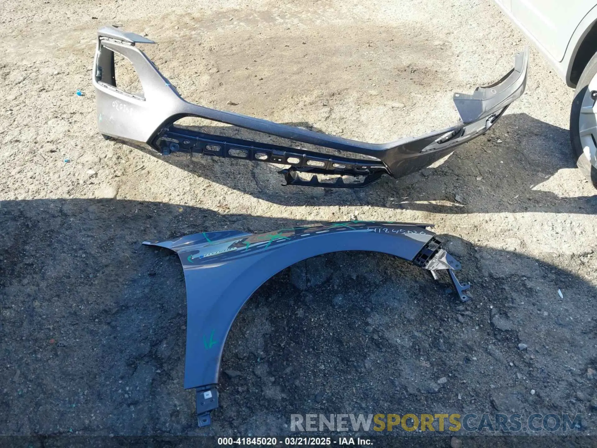 12 Photograph of a damaged car 19XZE4F51NE011607 HONDA INSIGHT 2022
