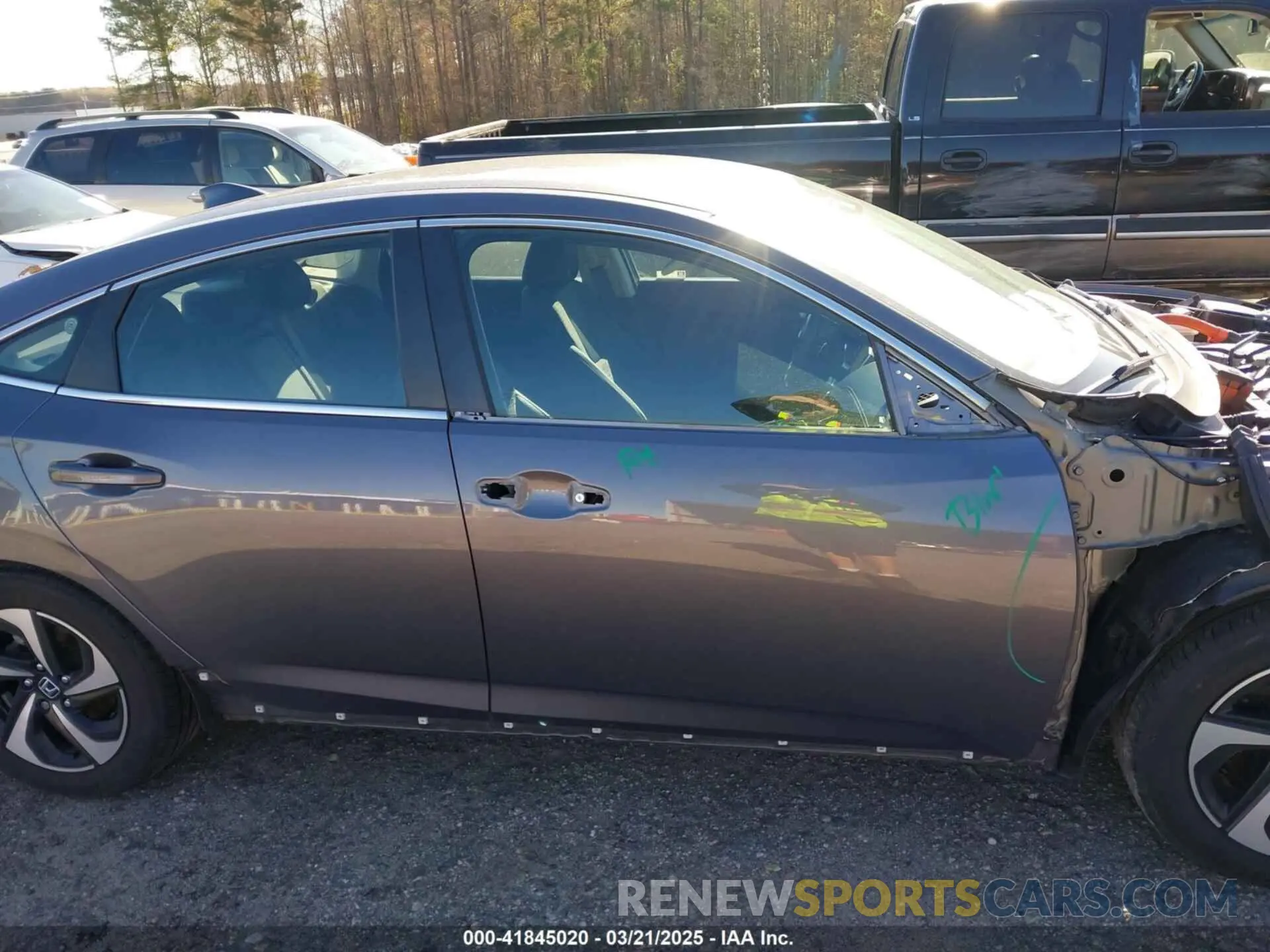 14 Photograph of a damaged car 19XZE4F51NE011607 HONDA INSIGHT 2022