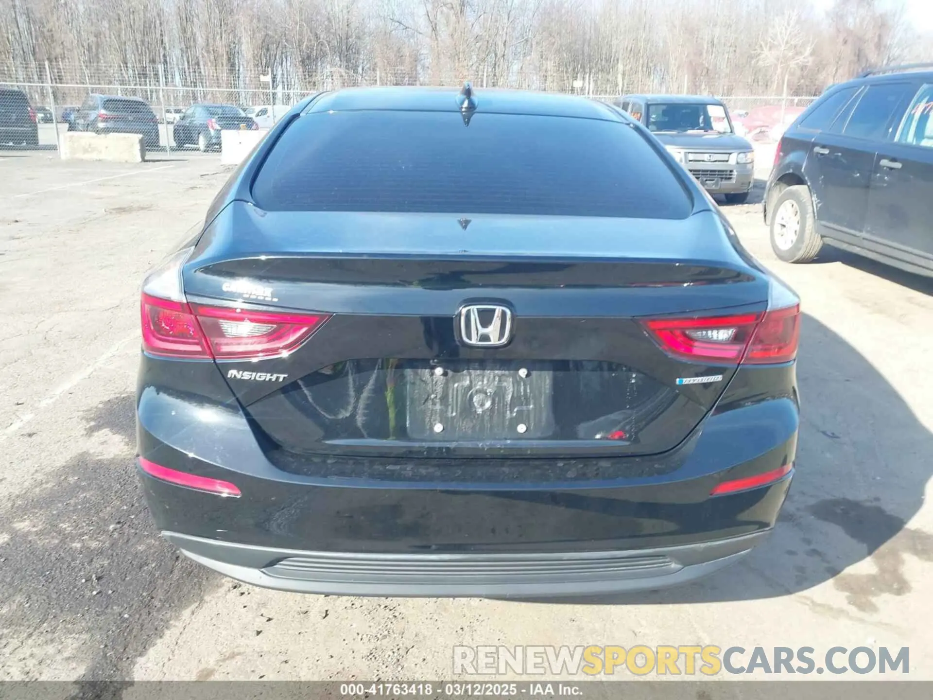 16 Photograph of a damaged car 19XZE4F51NE013969 HONDA INSIGHT 2022