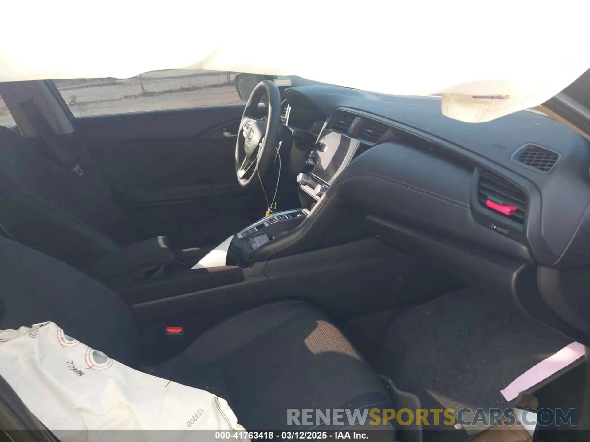 5 Photograph of a damaged car 19XZE4F51NE013969 HONDA INSIGHT 2022