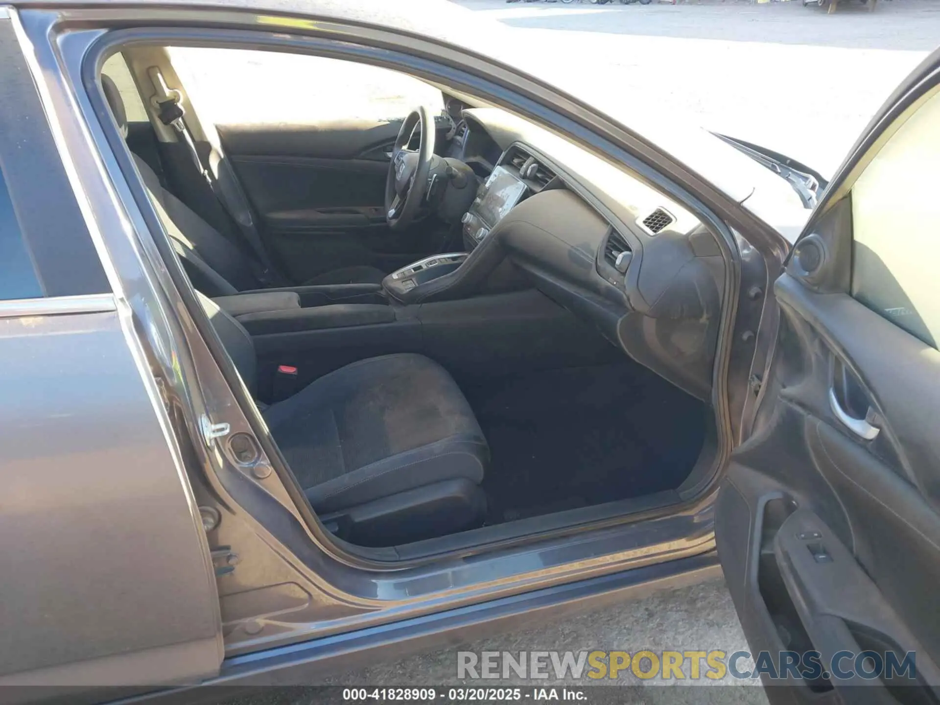 5 Фотография поврежденного автомобиля 19XZE4F54NE003579 HONDA INSIGHT 2022