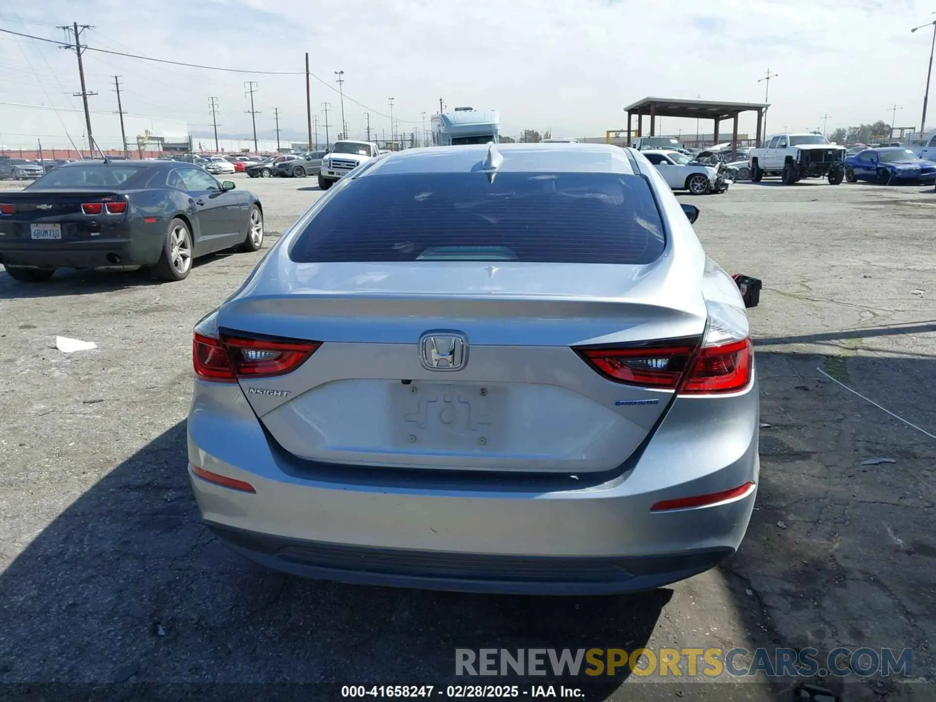 15 Photograph of a damaged car 19XZE4F54NE008068 HONDA INSIGHT 2022