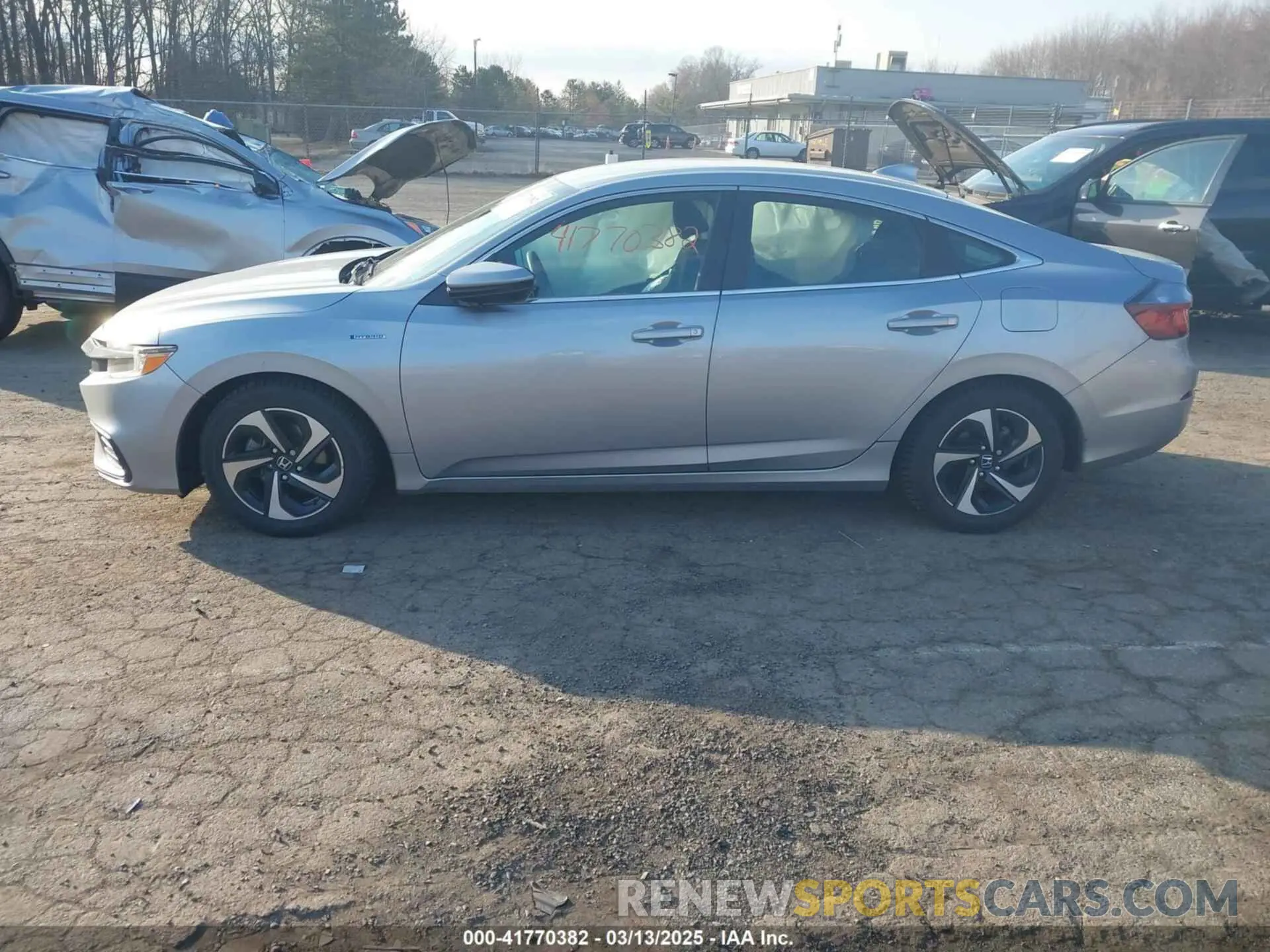 14 Photograph of a damaged car 19XZE4F56NE000425 HONDA INSIGHT 2022