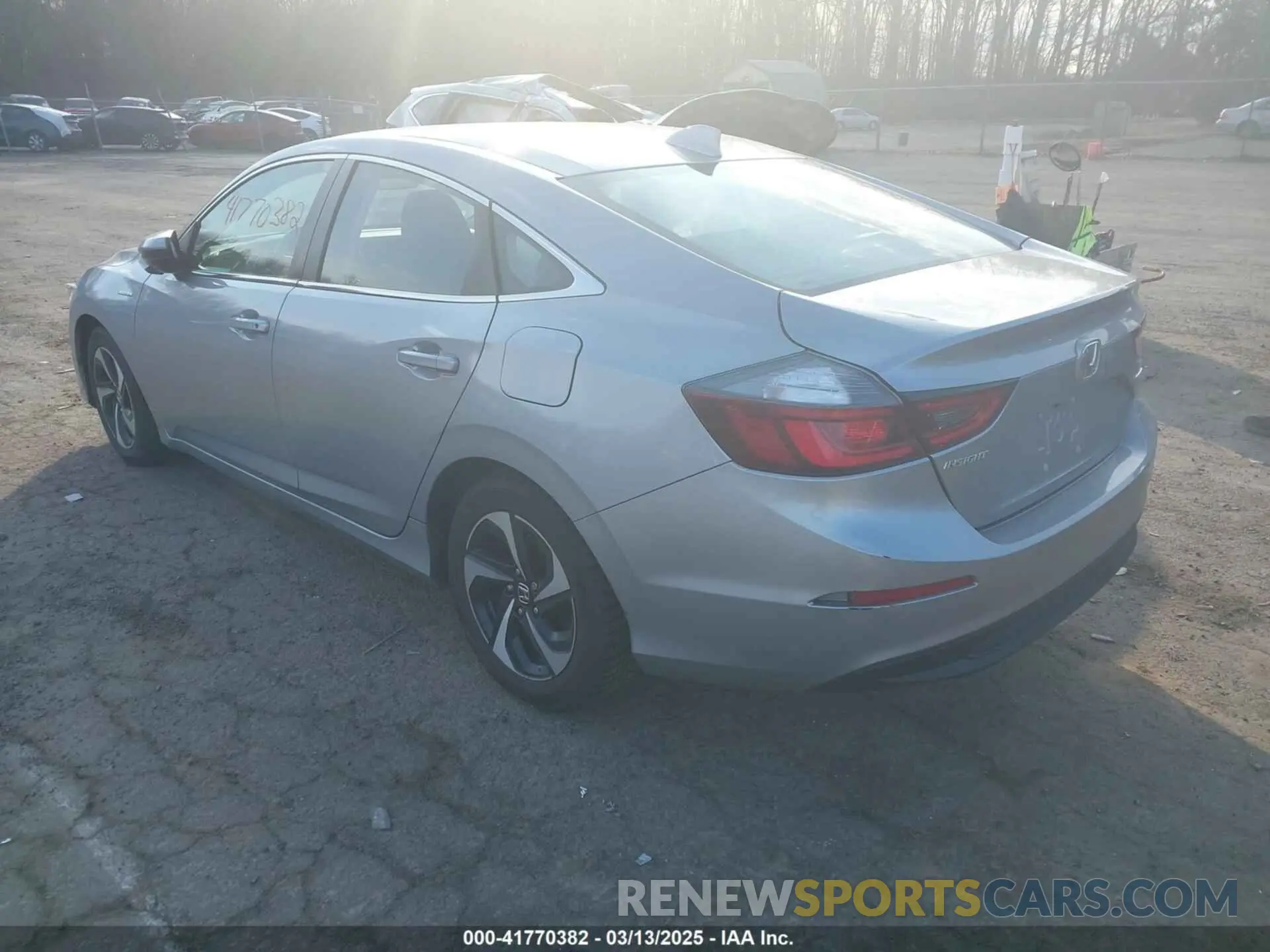 3 Photograph of a damaged car 19XZE4F56NE000425 HONDA INSIGHT 2022
