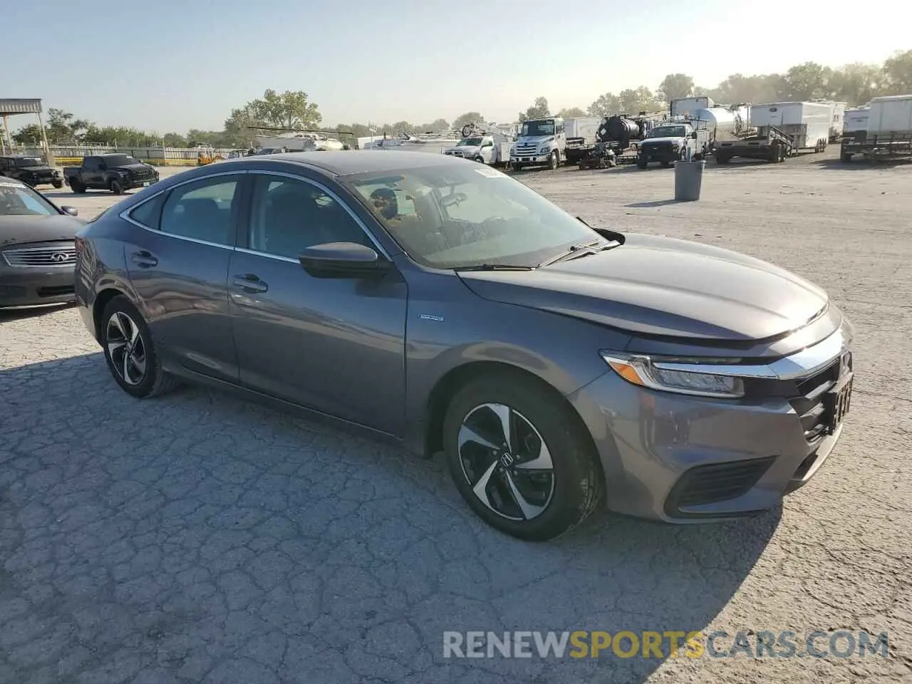 4 Фотография поврежденного автомобиля 19XZE4F58NE006386 HONDA INSIGHT 2022