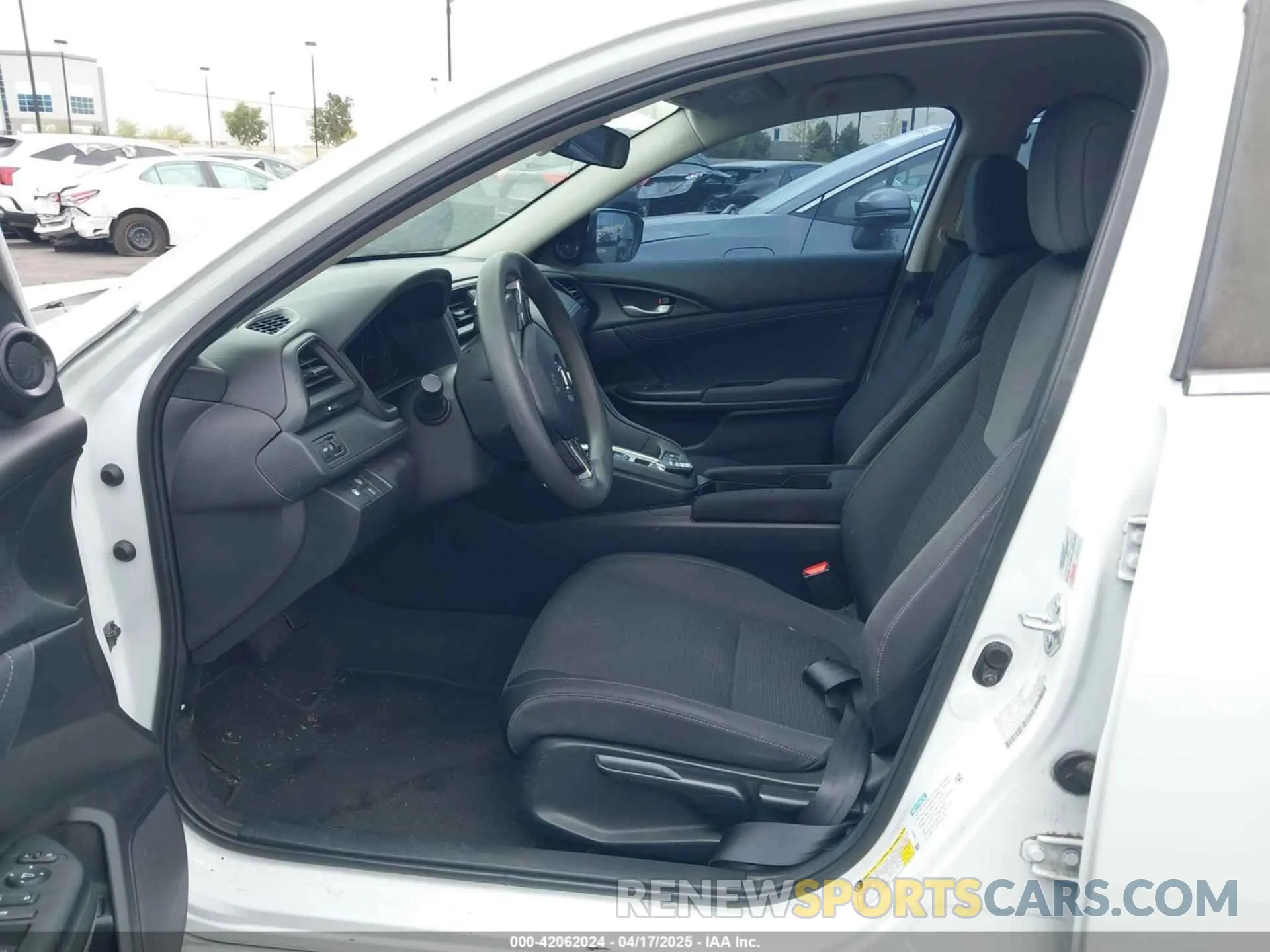 5 Фотография поврежденного автомобиля 19XZE4F59NE012052 HONDA INSIGHT 2022