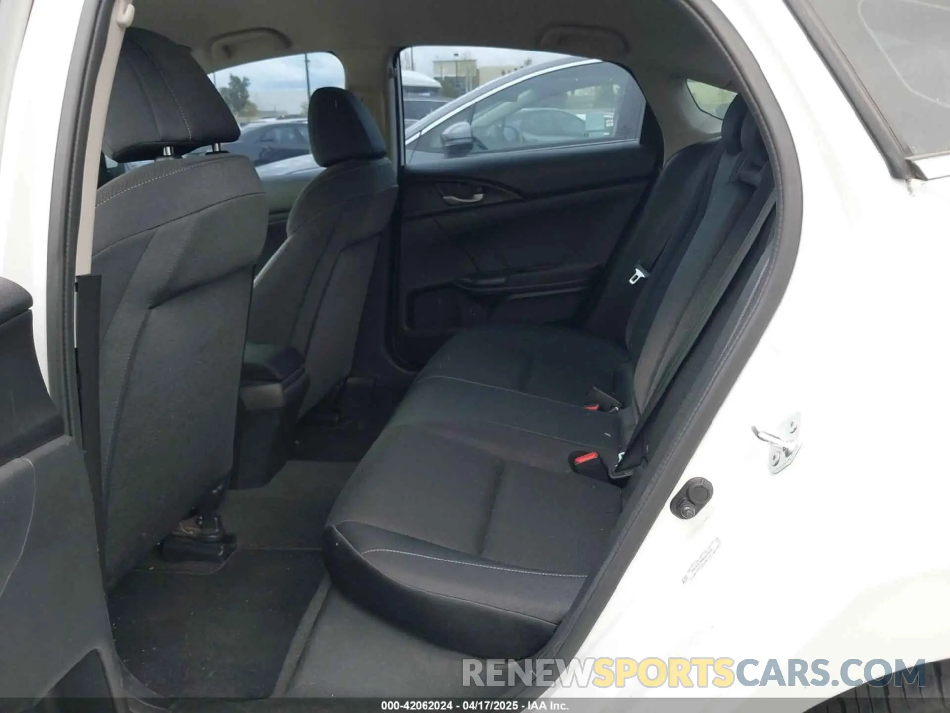 8 Фотография поврежденного автомобиля 19XZE4F59NE012052 HONDA INSIGHT 2022