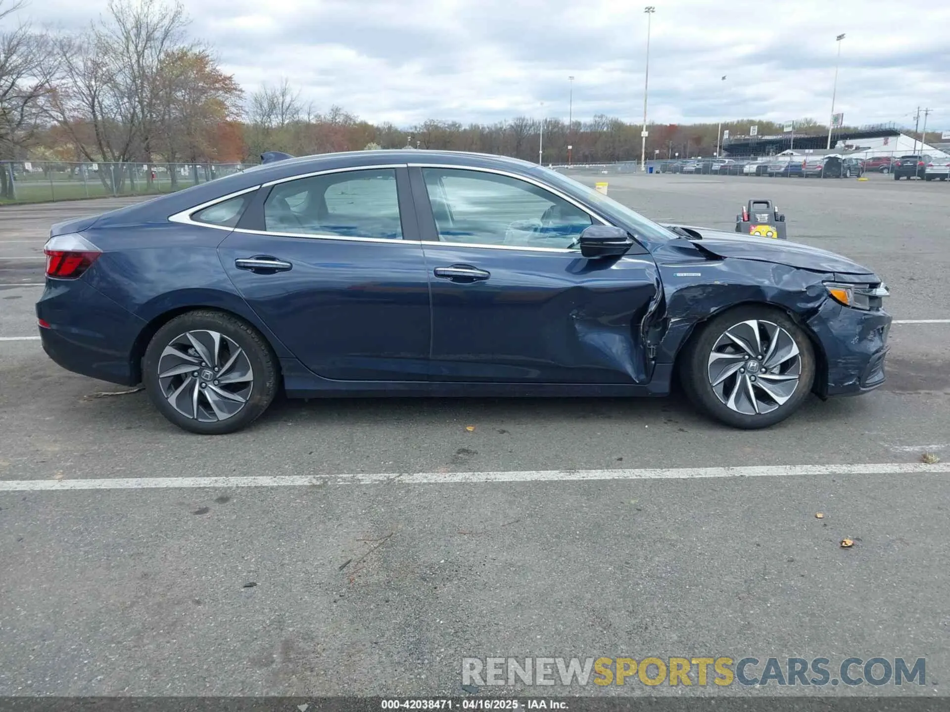 13 Фотография поврежденного автомобиля 19XZE4F90NE007552 HONDA INSIGHT 2022