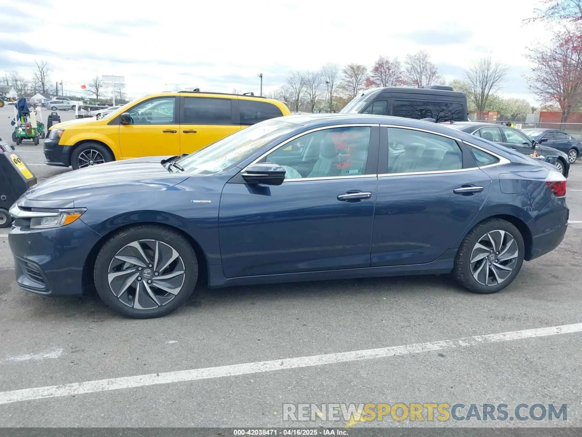 14 Фотография поврежденного автомобиля 19XZE4F90NE007552 HONDA INSIGHT 2022