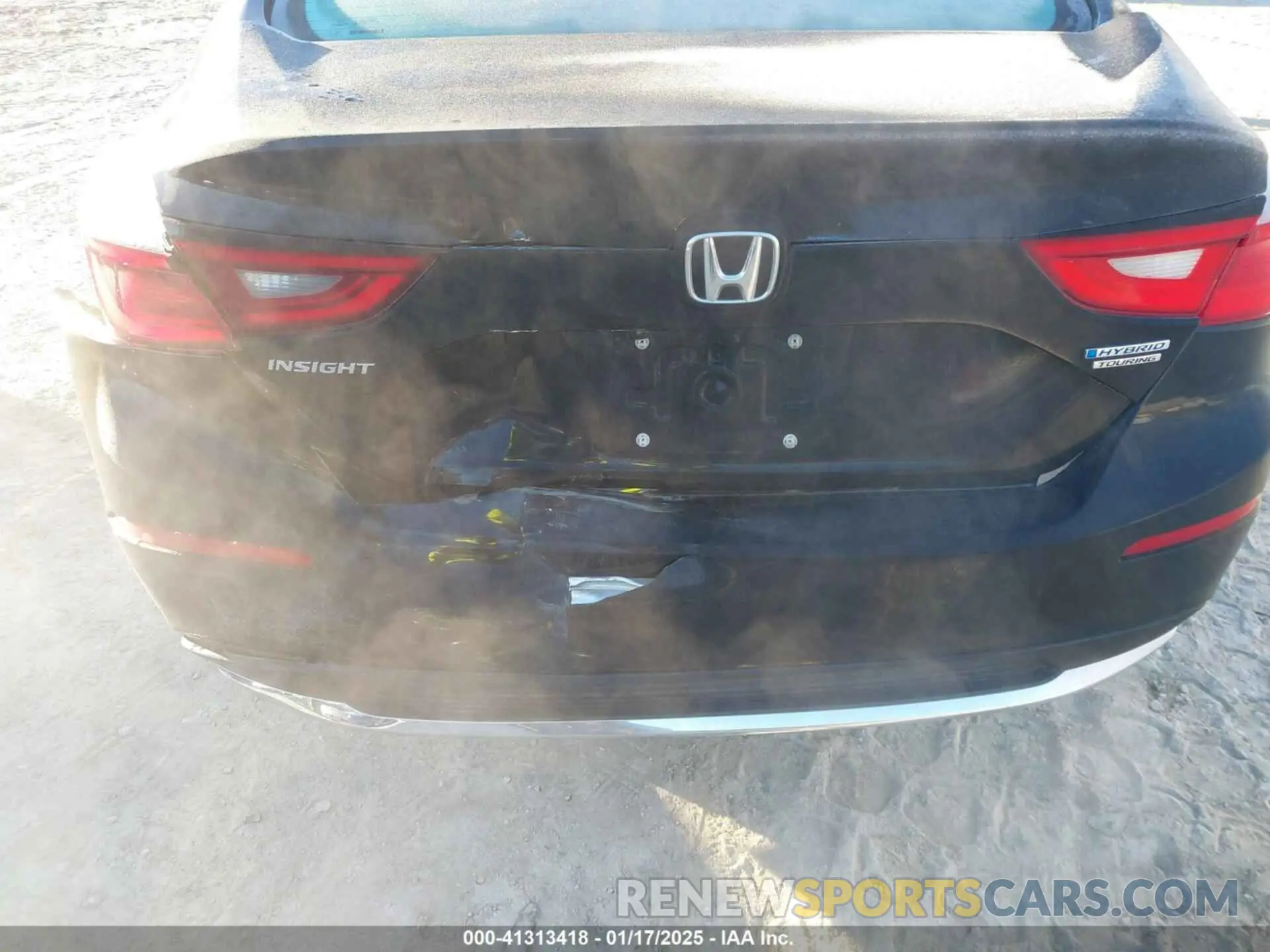 16 Photograph of a damaged car 19XZE4F90NE008894 HONDA INSIGHT 2022