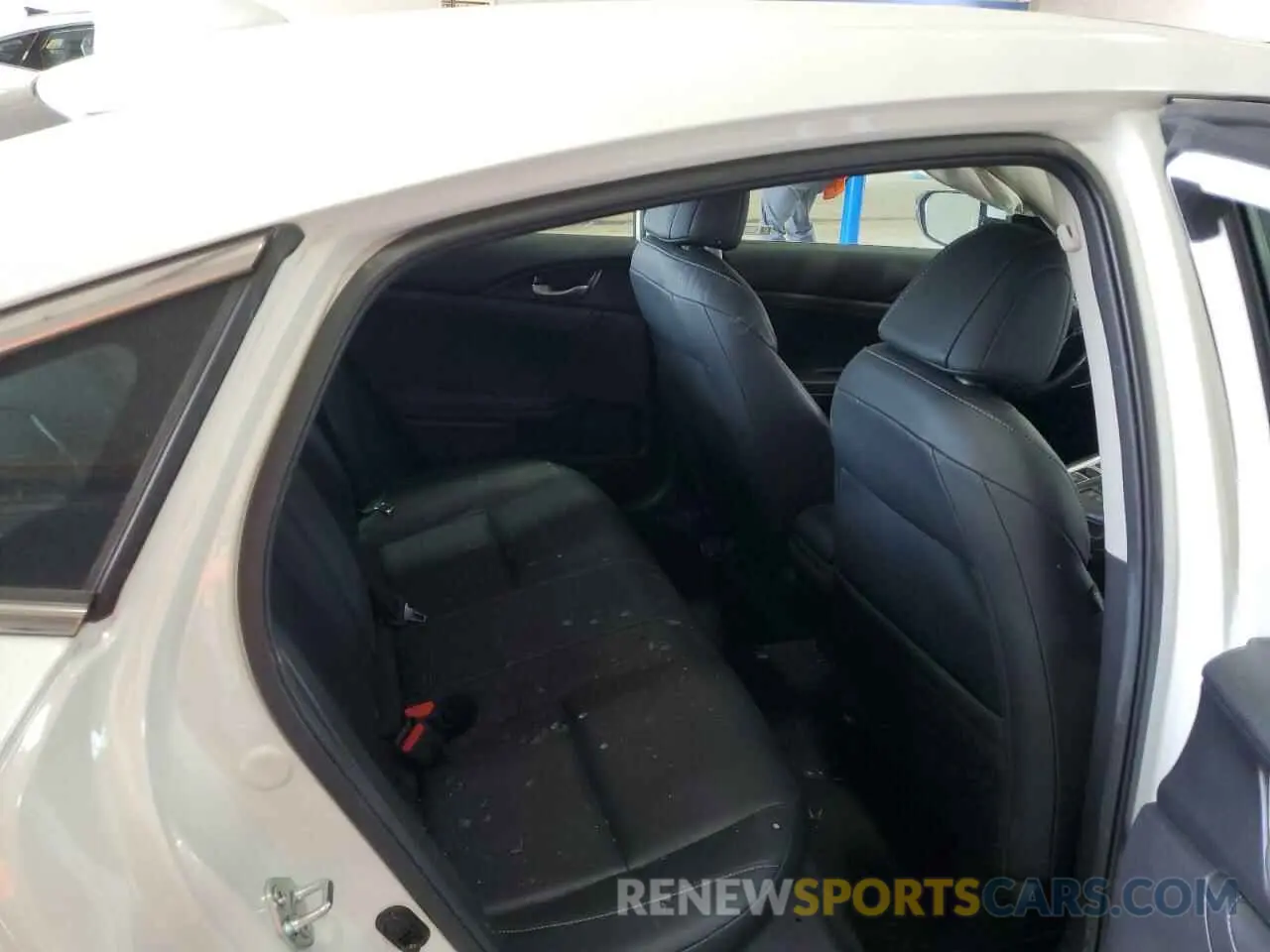 10 Photograph of a damaged car 19XZE4F94NE015248 HONDA INSIGHT 2022