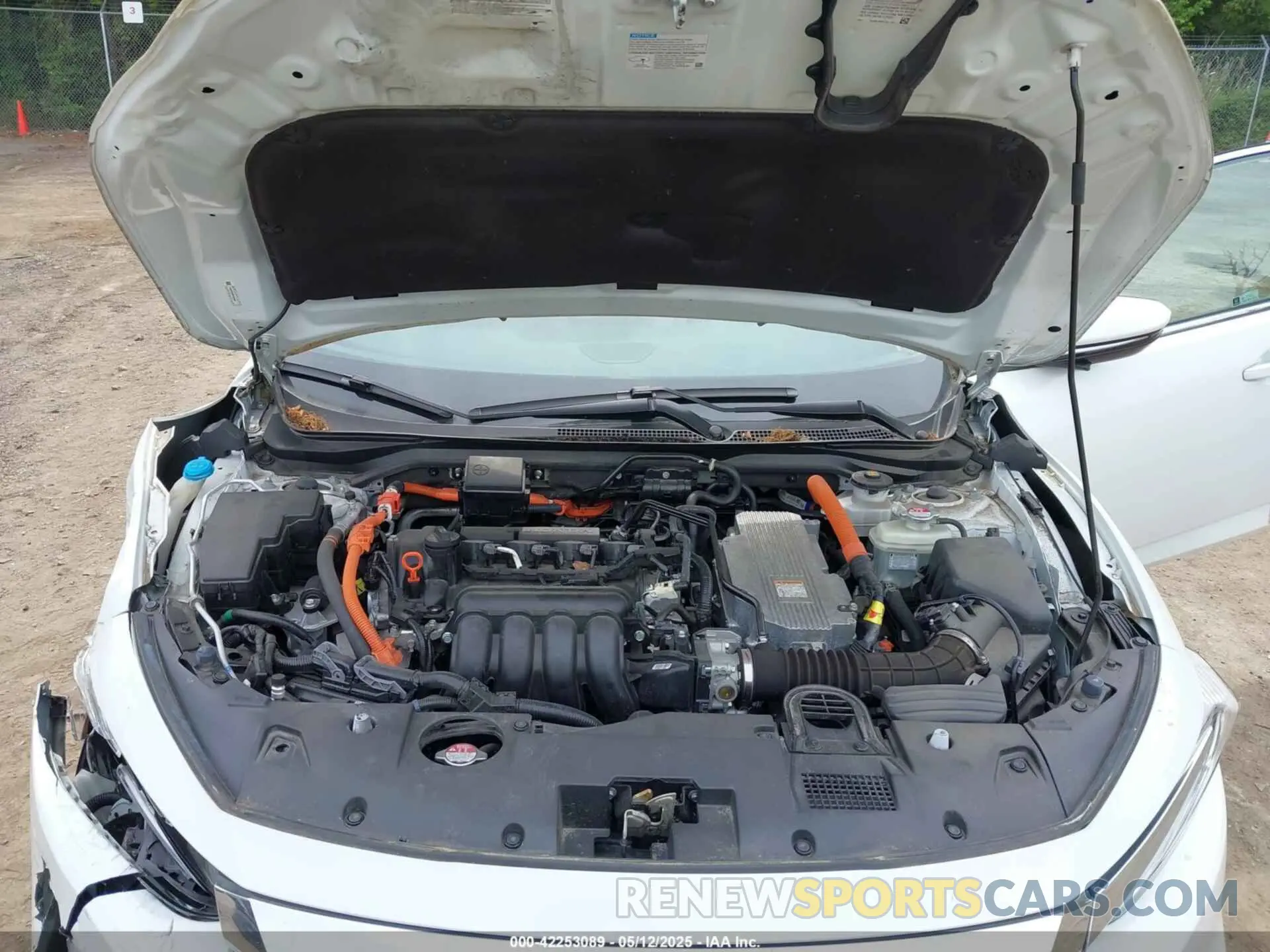 10 Photograph of a damaged car 19XZE4F95NE004694 HONDA INSIGHT 2022