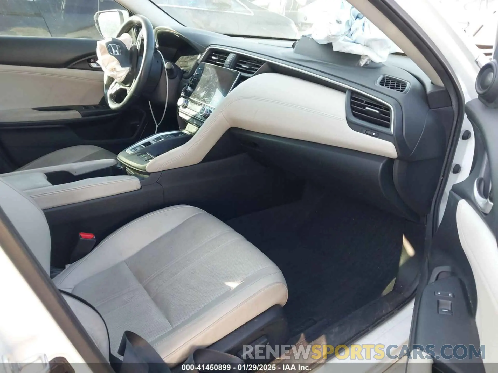 5 Photograph of a damaged car 19XZE4F95NE017767 HONDA INSIGHT 2022
