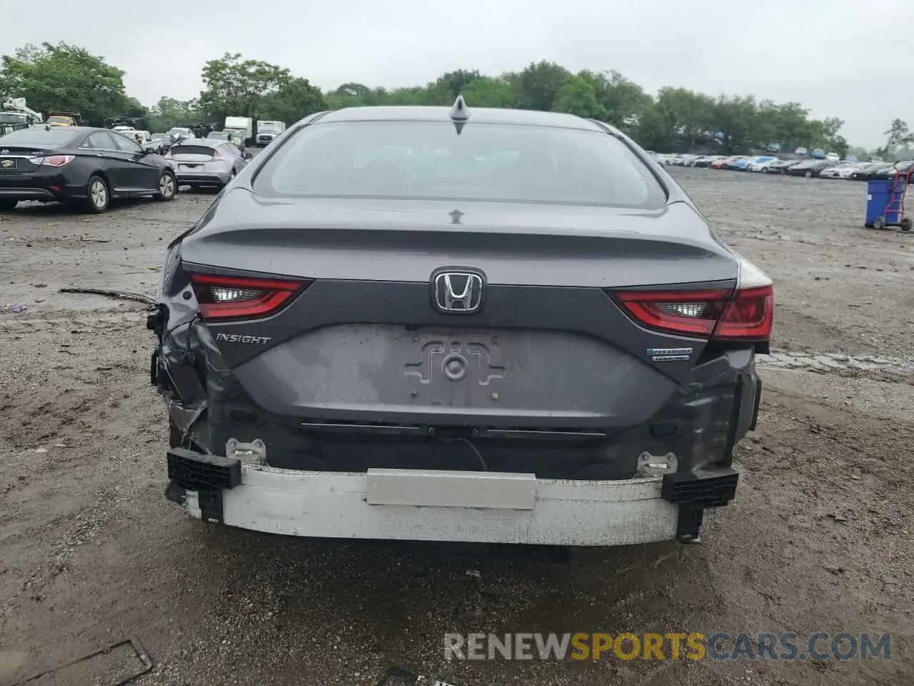 6 Photograph of a damaged car 19XZE4F98NE005192 HONDA INSIGHT 2022