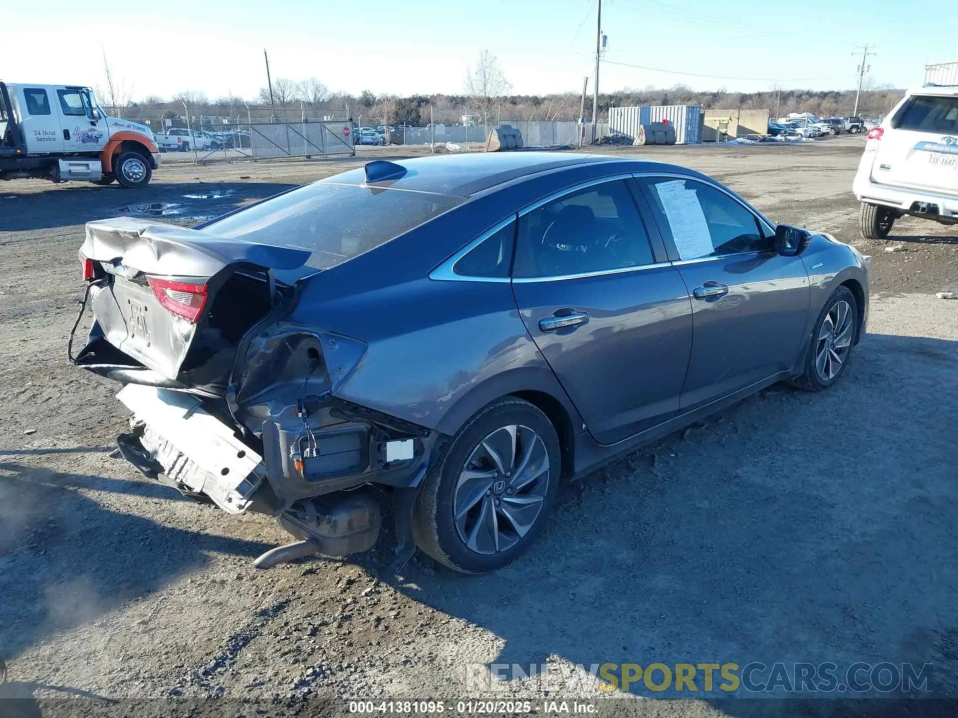 4 Фотография поврежденного автомобиля 19XZE4F99NE008697 HONDA INSIGHT 2022