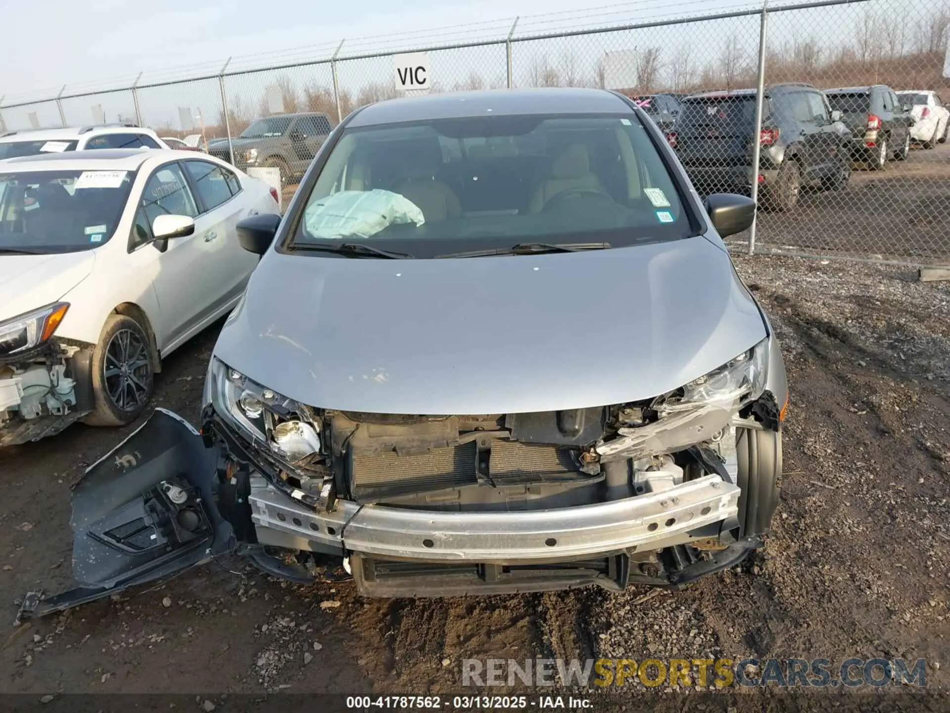 13 Photograph of a damaged car 5FNRL6H20KB028201 HONDA ODYSSEY 2019