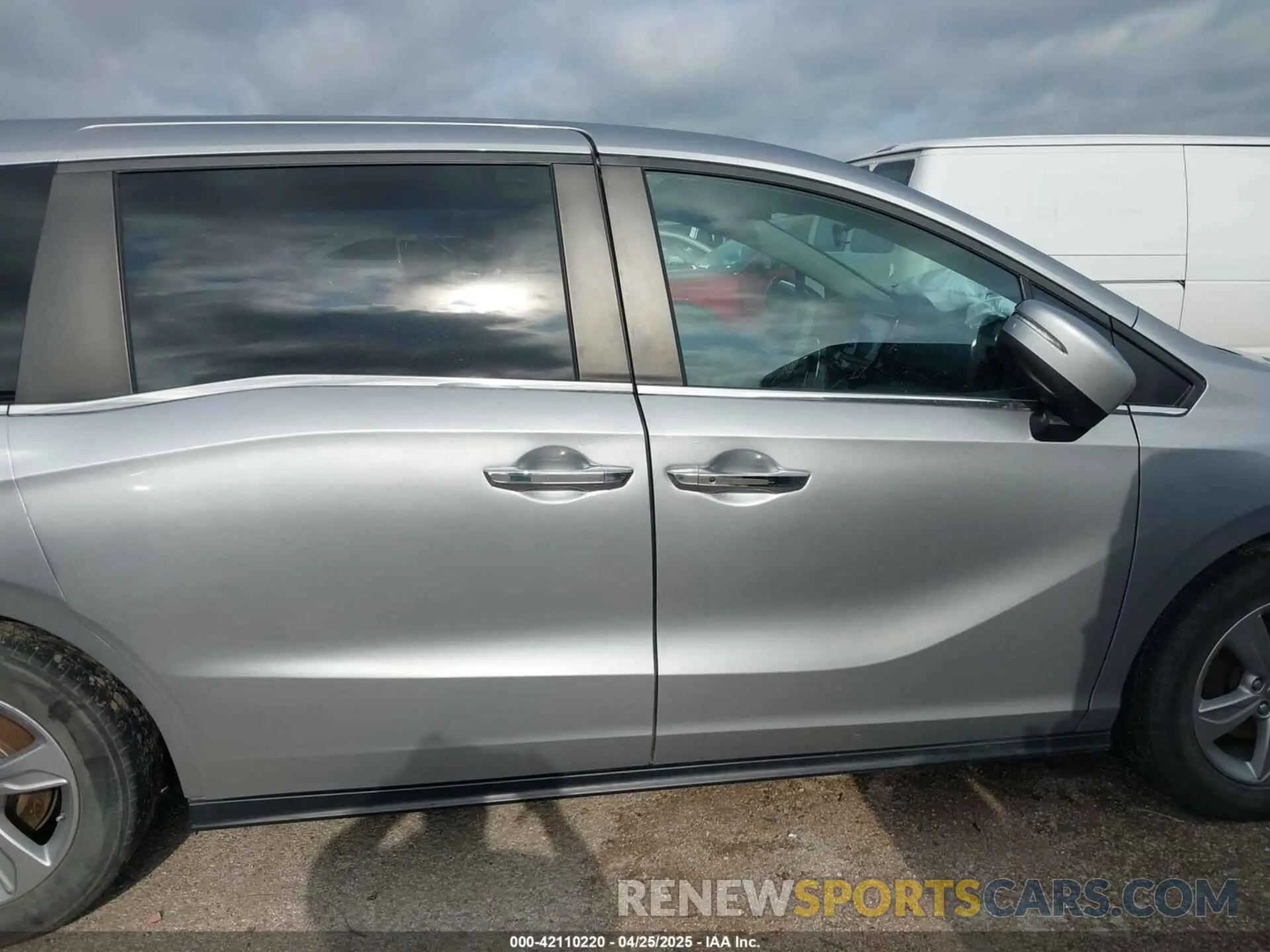 13 Фотография поврежденного автомобиля 5FNRL6H50KB001882 HONDA ODYSSEY 2019