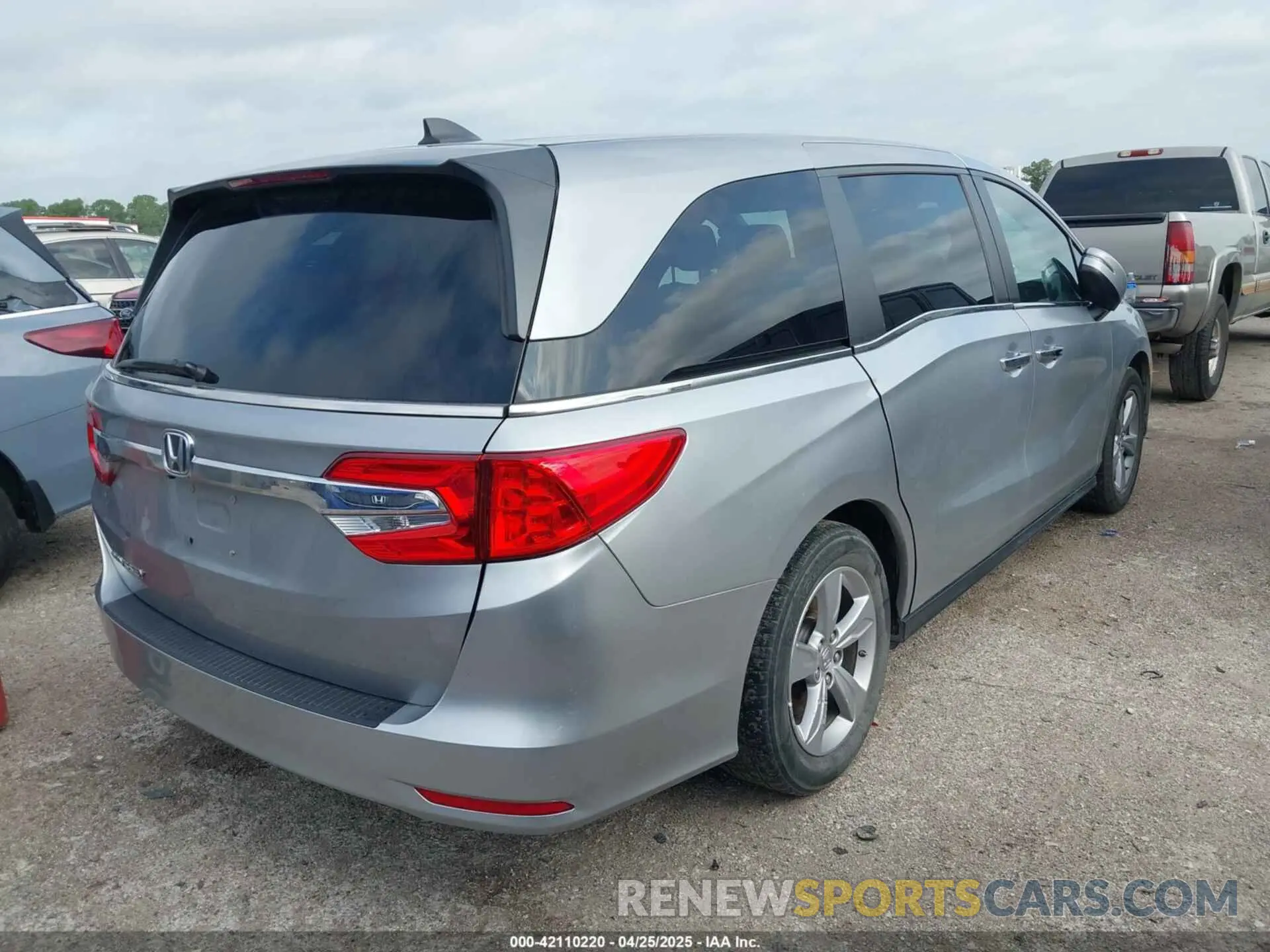 4 Фотография поврежденного автомобиля 5FNRL6H50KB001882 HONDA ODYSSEY 2019