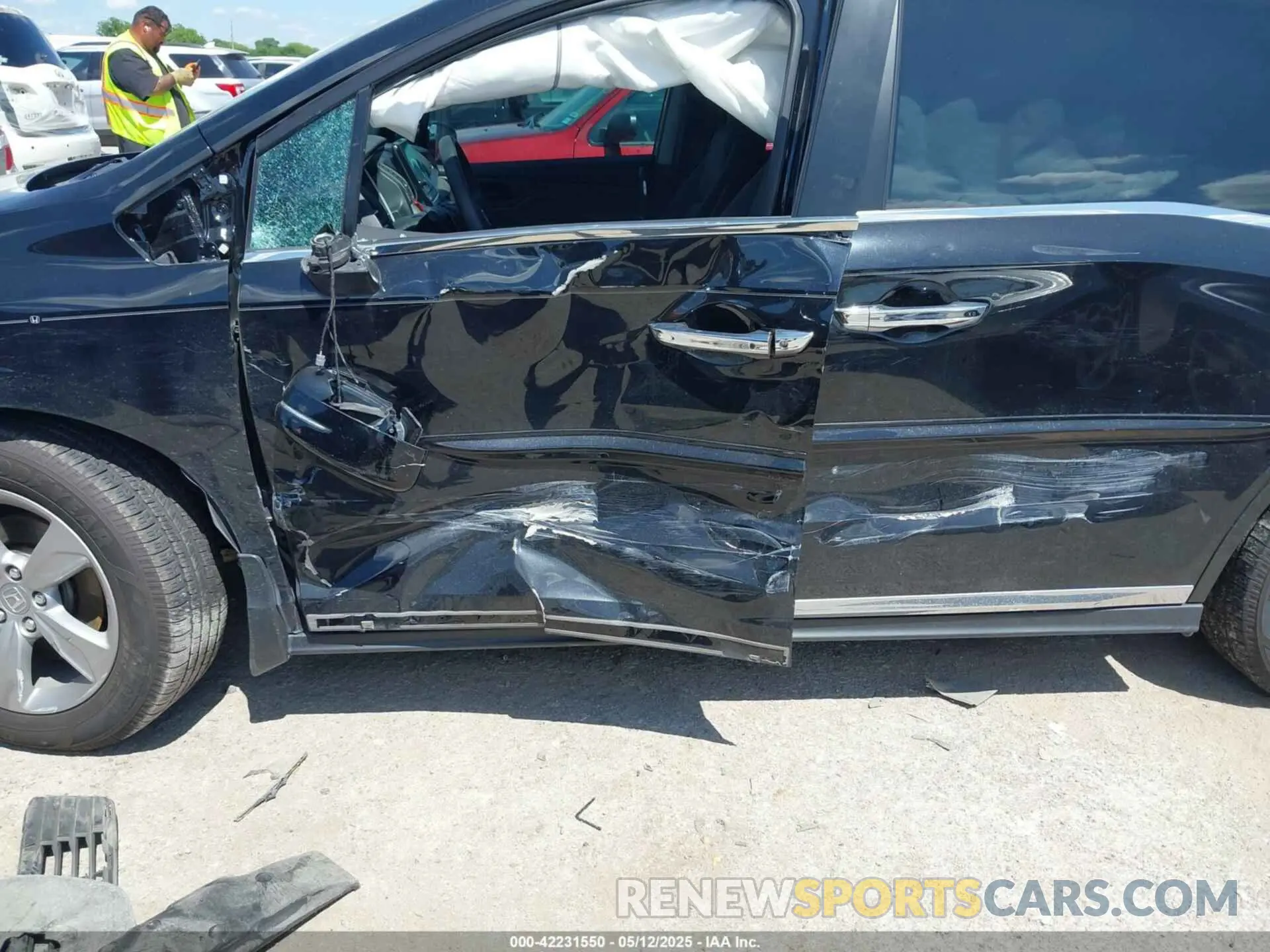 6 Photograph of a damaged car 5FNRL6H50KB092829 HONDA ODYSSEY 2019