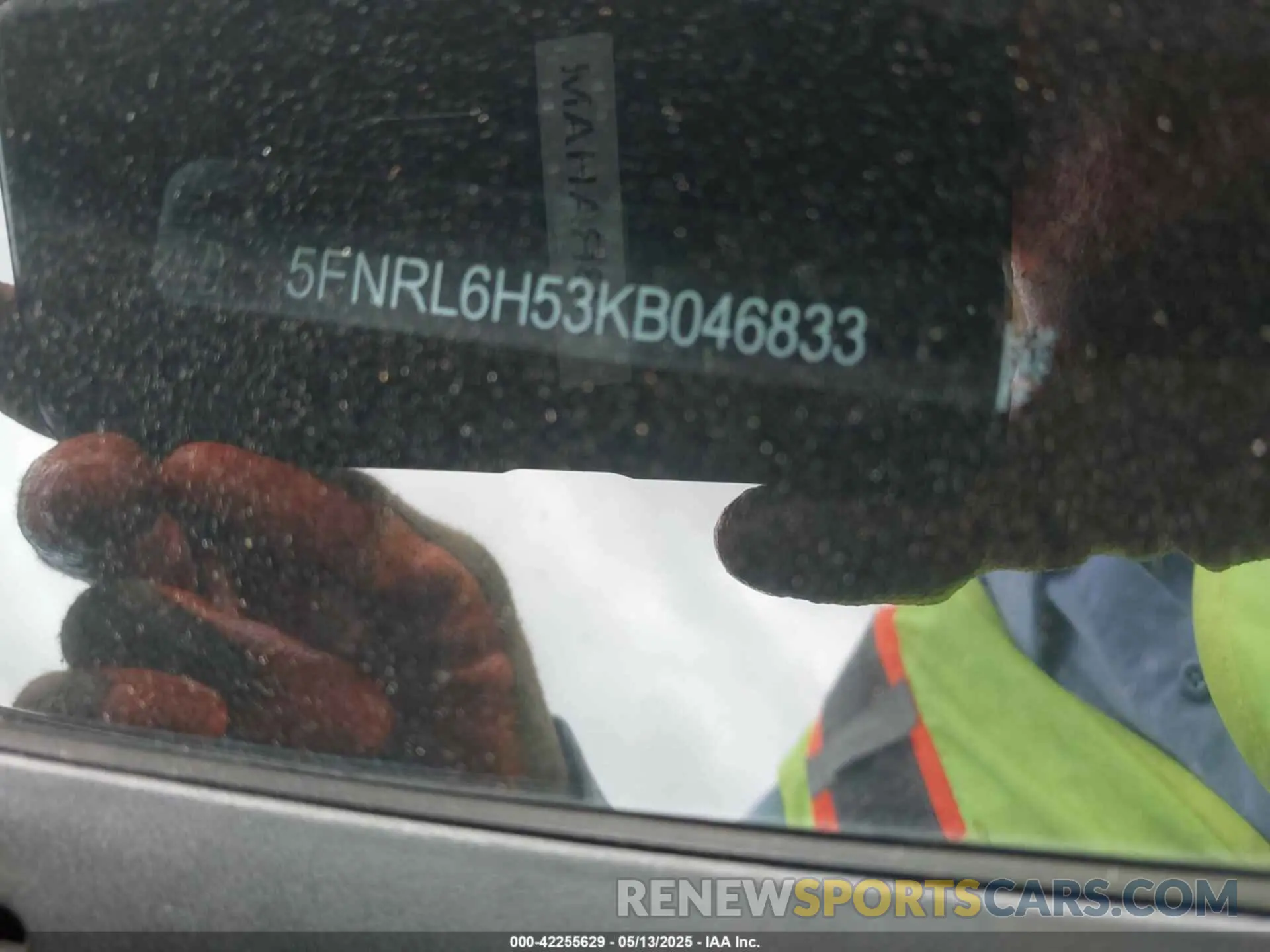 9 Photograph of a damaged car 5FNRL6H53KB046833 HONDA ODYSSEY 2019