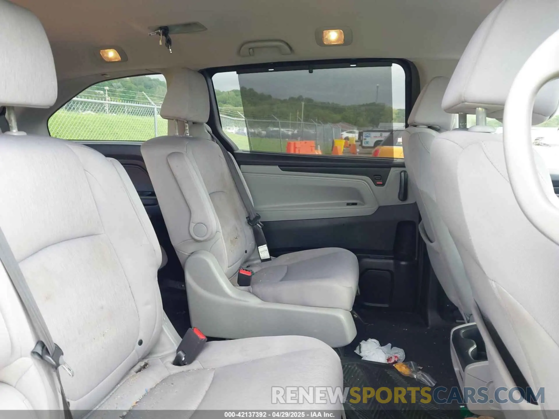 8 Фотография поврежденного автомобиля 5FNRL6H54KB096866 HONDA ODYSSEY 2019
