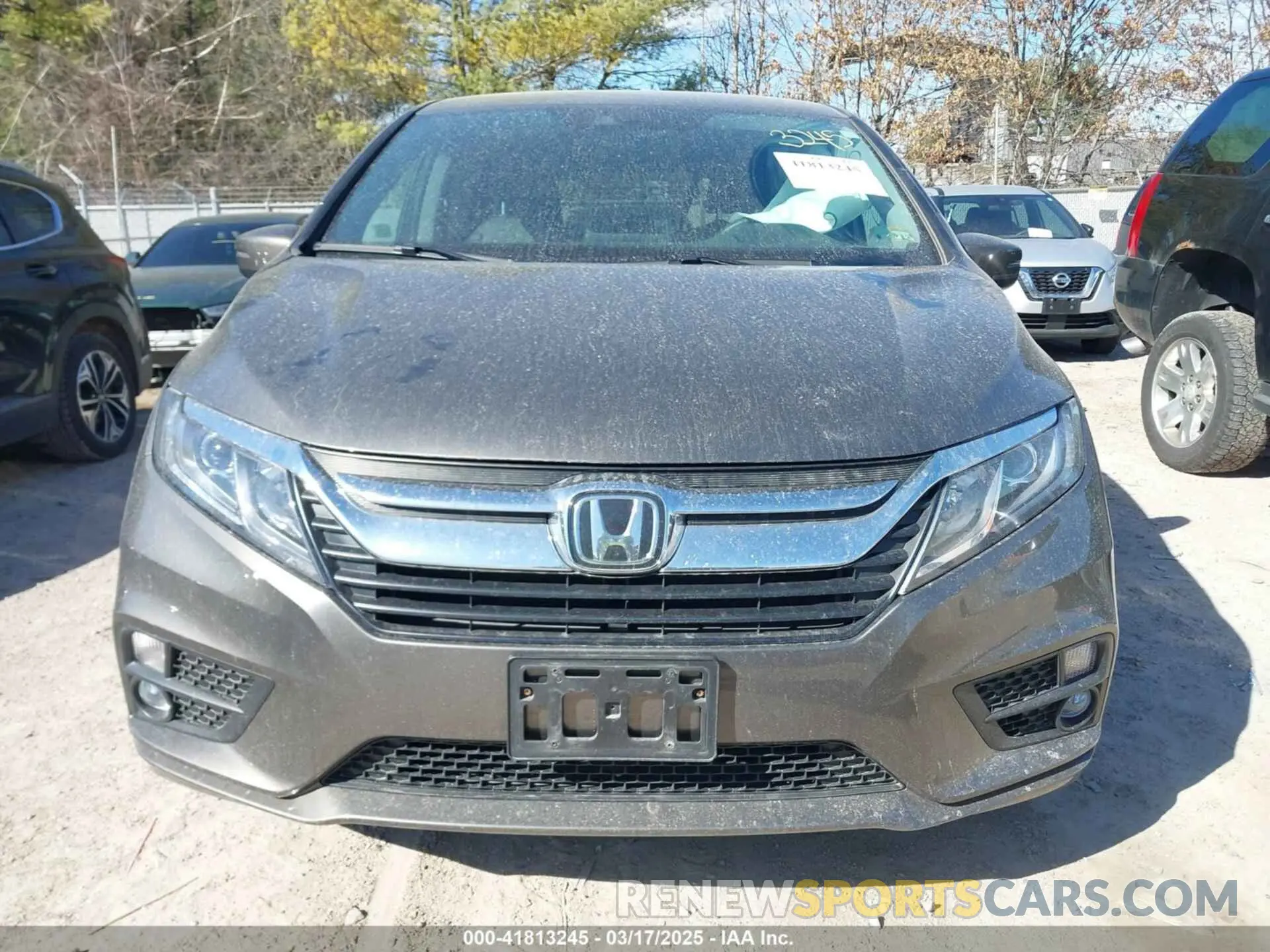 12 Photograph of a damaged car 5FNRL6H57KB023443 HONDA ODYSSEY 2019