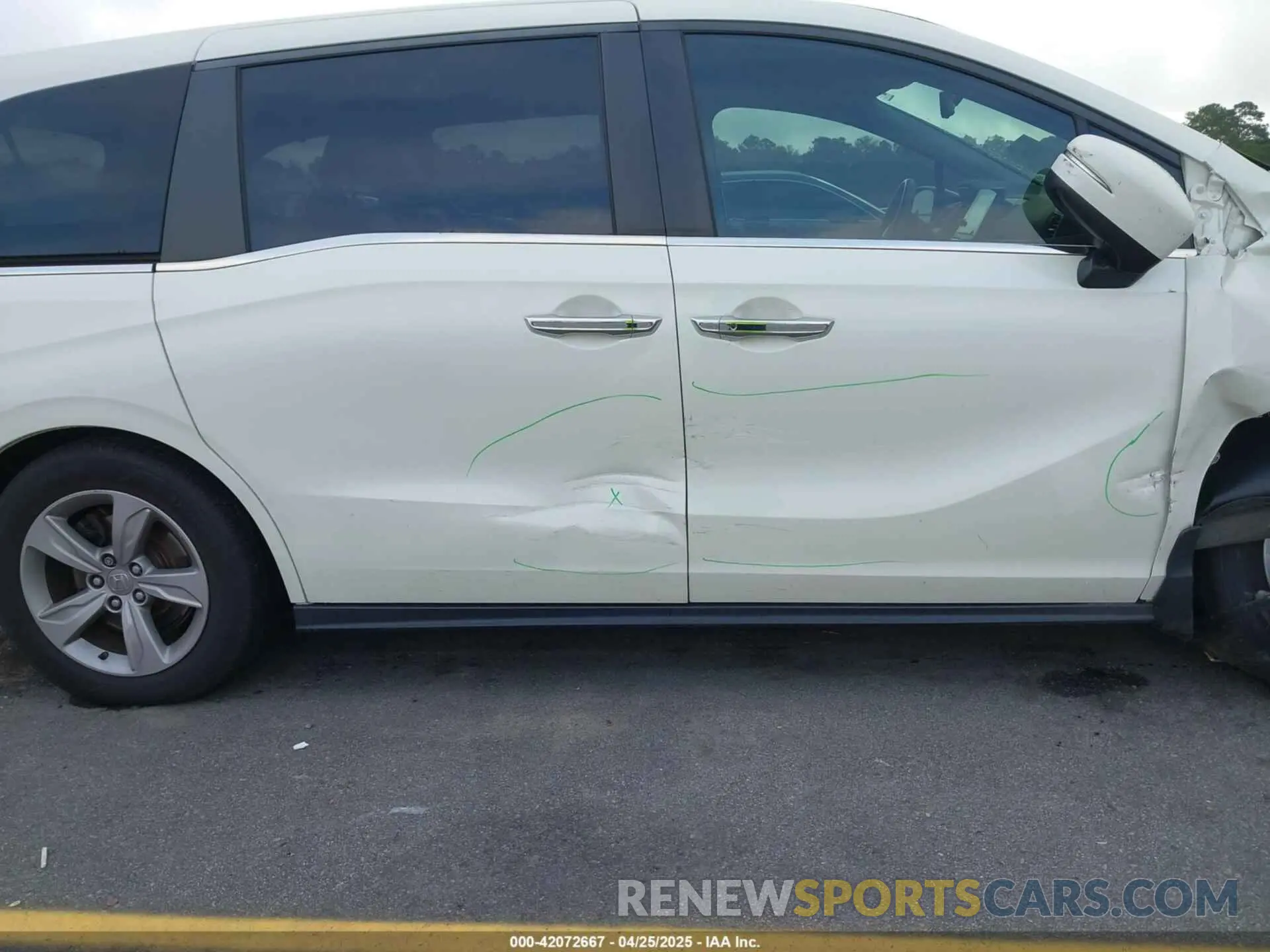 18 Фотография поврежденного автомобиля 5FNRL6H70KB083596 HONDA ODYSSEY 2019