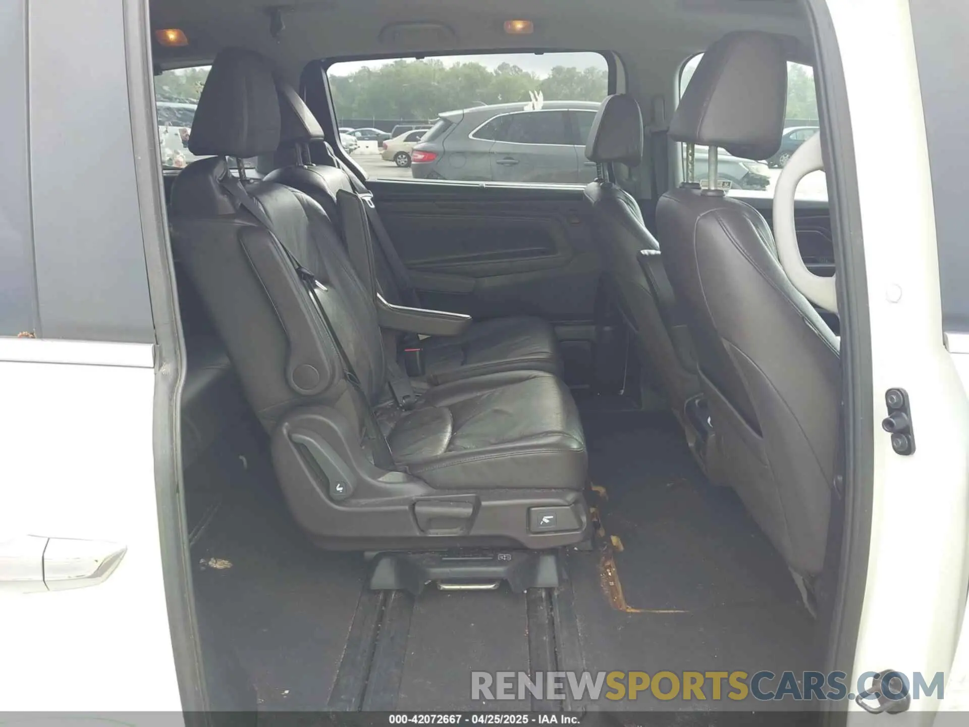 8 Фотография поврежденного автомобиля 5FNRL6H70KB083596 HONDA ODYSSEY 2019