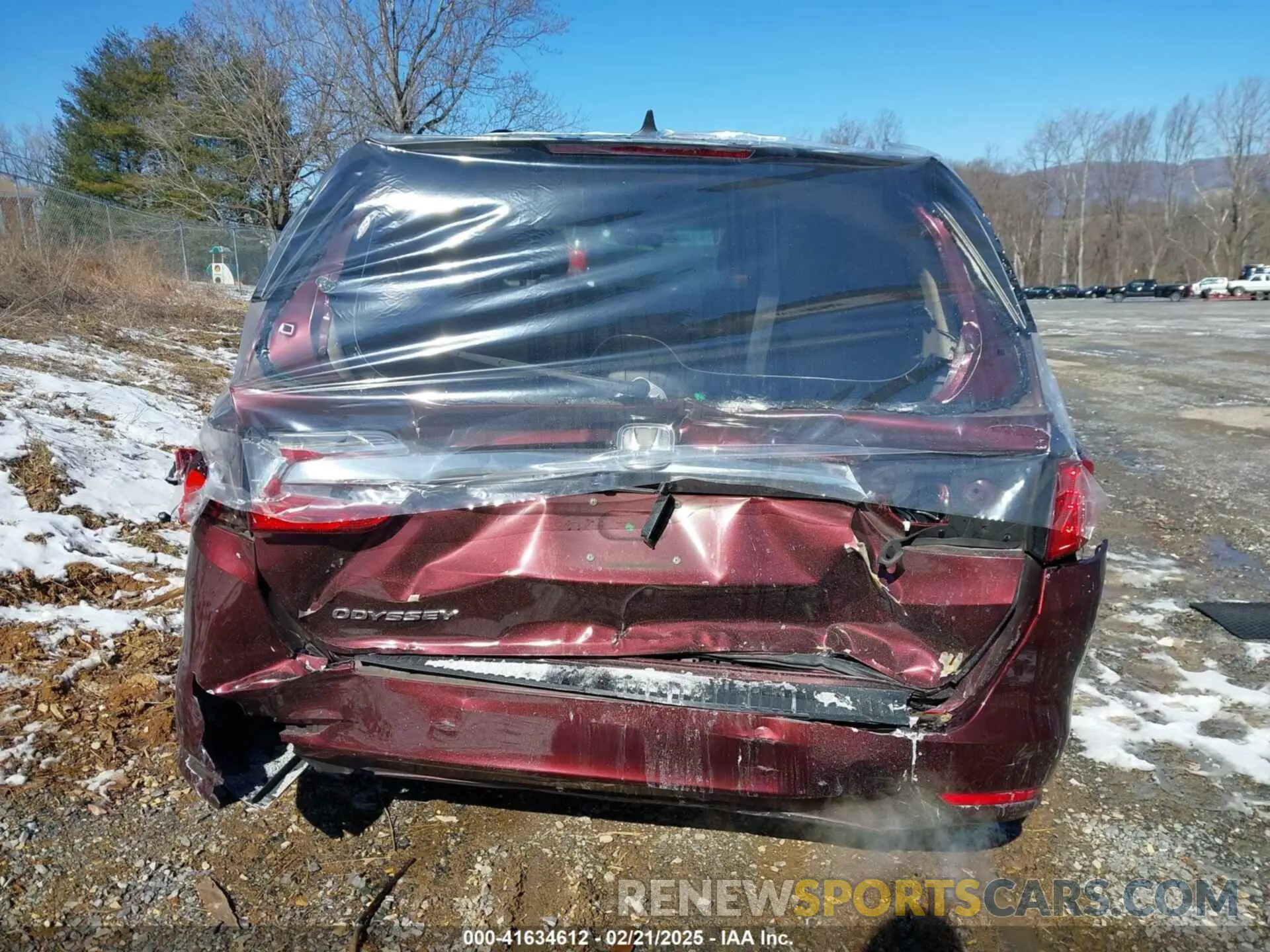 17 Photograph of a damaged car 5FNRL6H71KB011113 HONDA ODYSSEY 2019