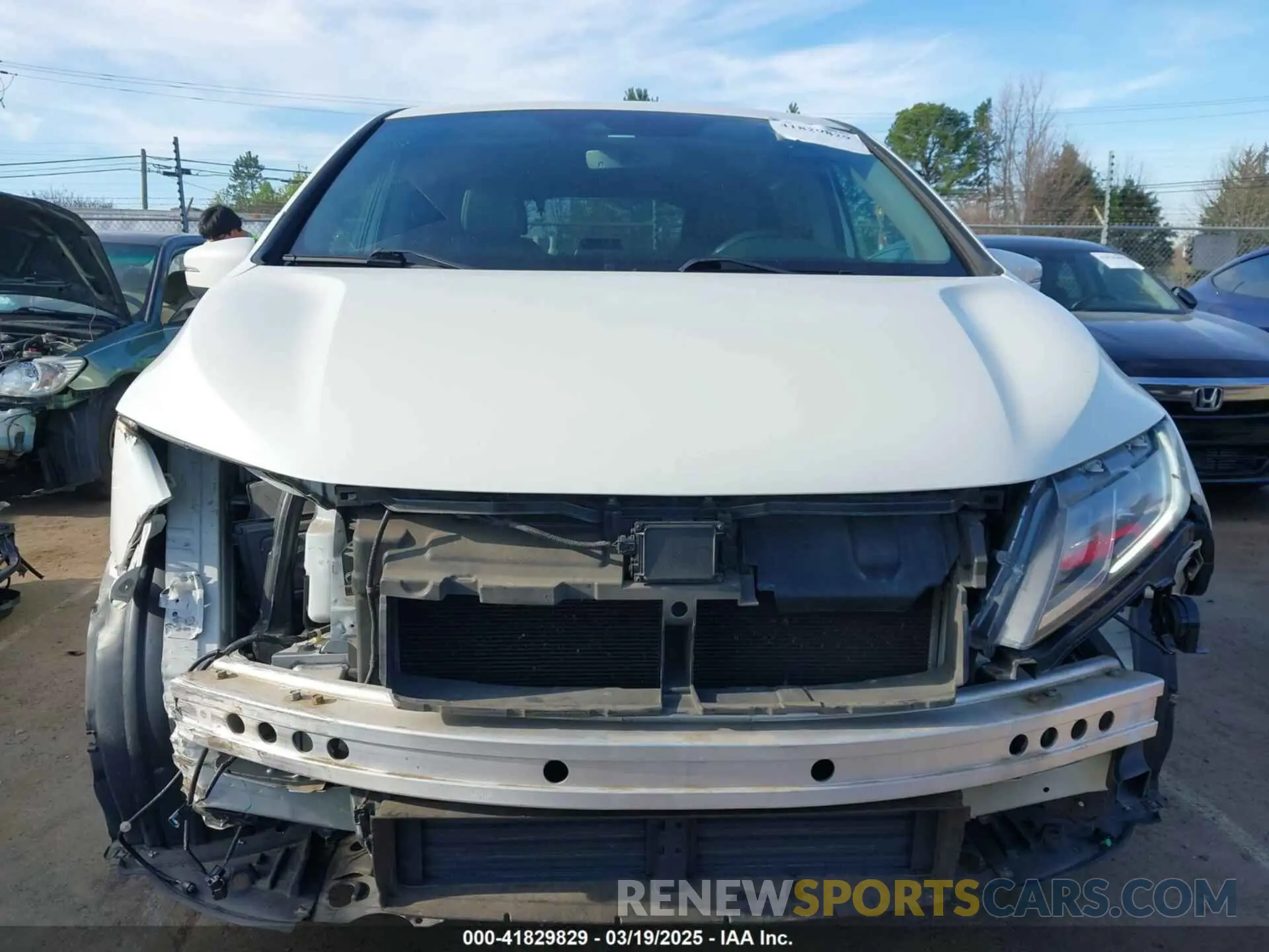 12 Фотография поврежденного автомобиля 5FNRL6H76KB090410 HONDA ODYSSEY 2019