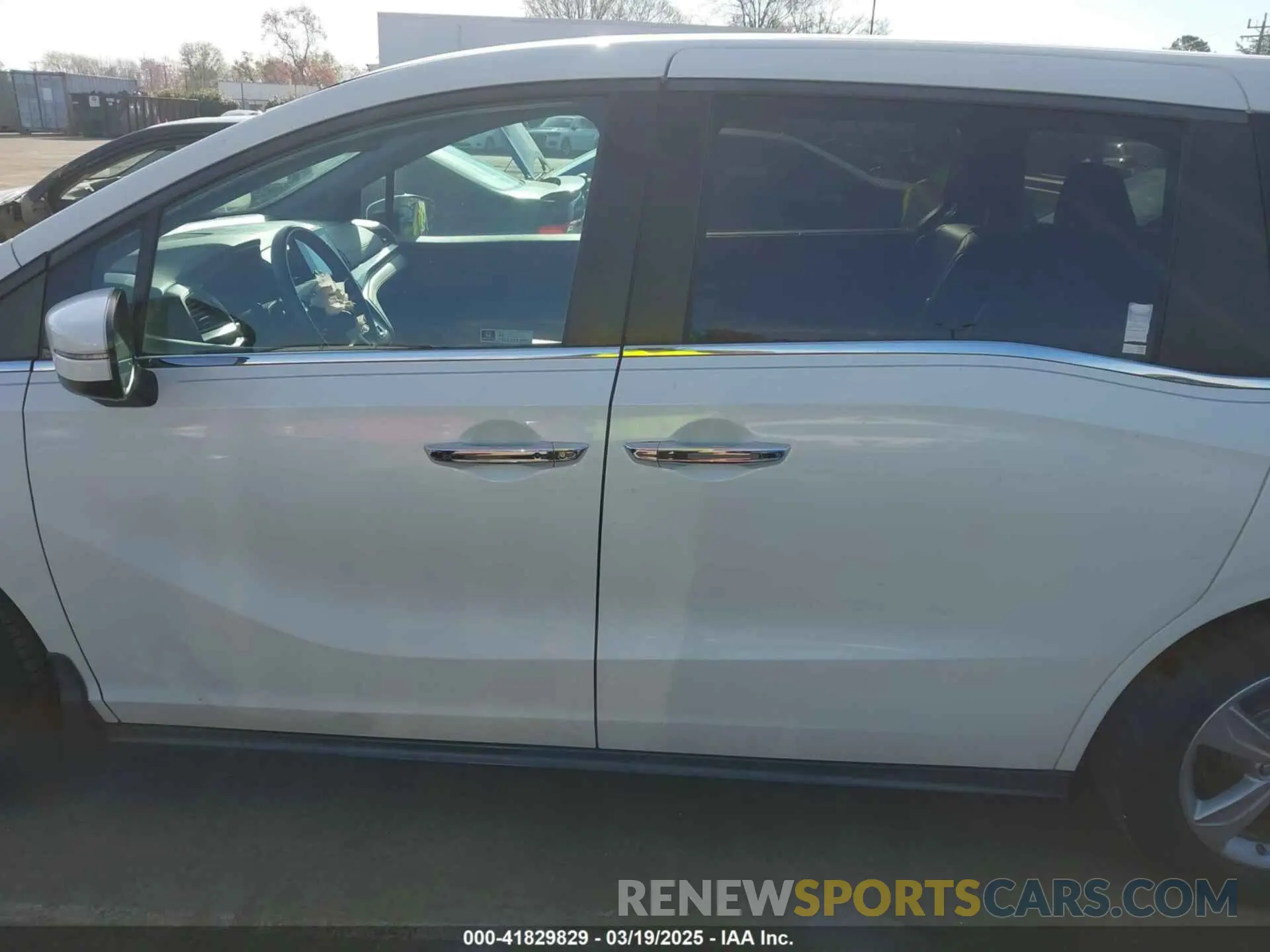 14 Фотография поврежденного автомобиля 5FNRL6H76KB090410 HONDA ODYSSEY 2019