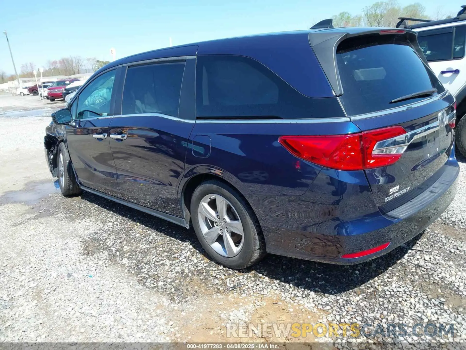 3 Photograph of a damaged car 5FNRL6H78KB124346 HONDA ODYSSEY 2019